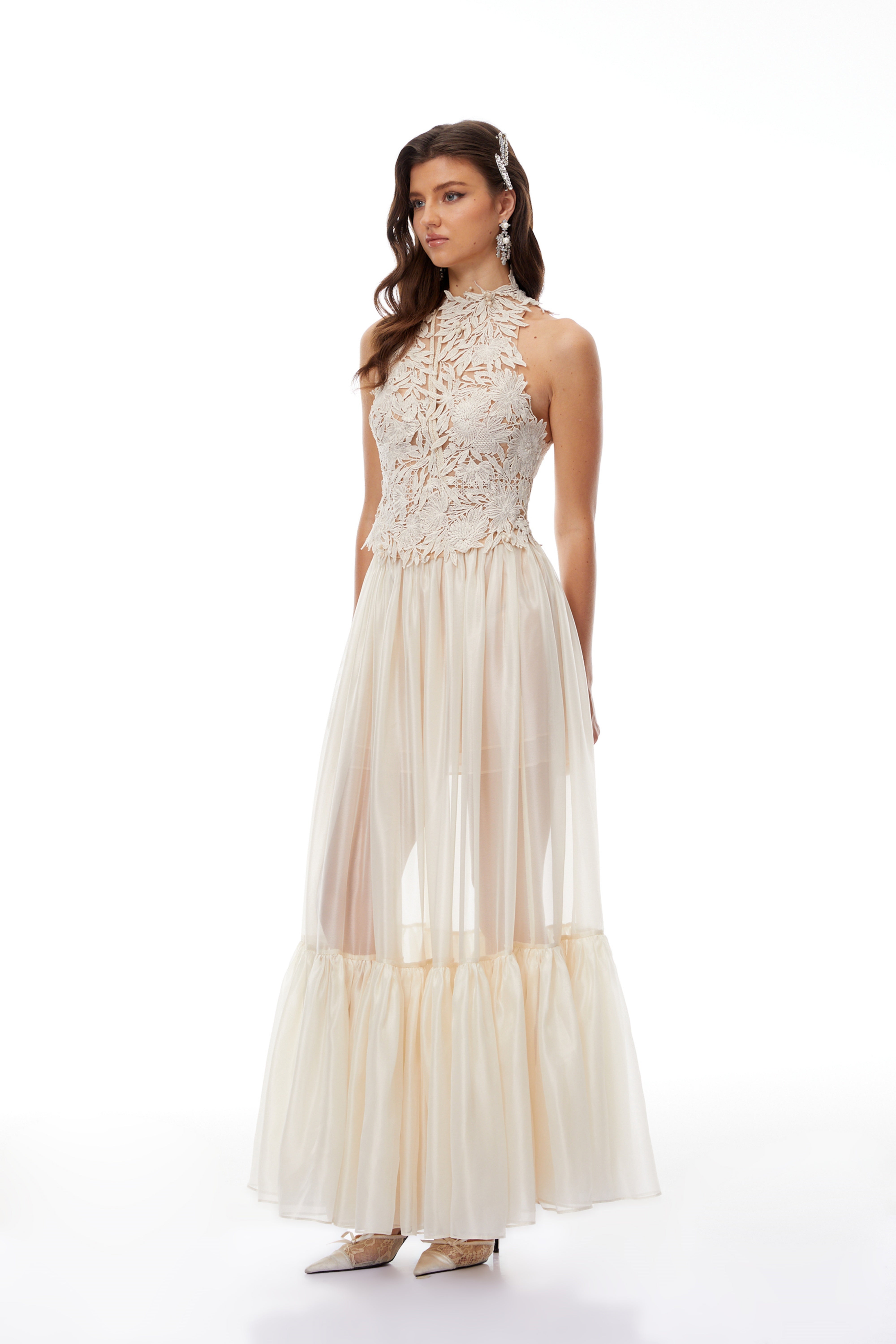 Nevaeh Cremefarbenes Set aus gehäkeltem Oberteil mit Blumenmuster und Stufenrock