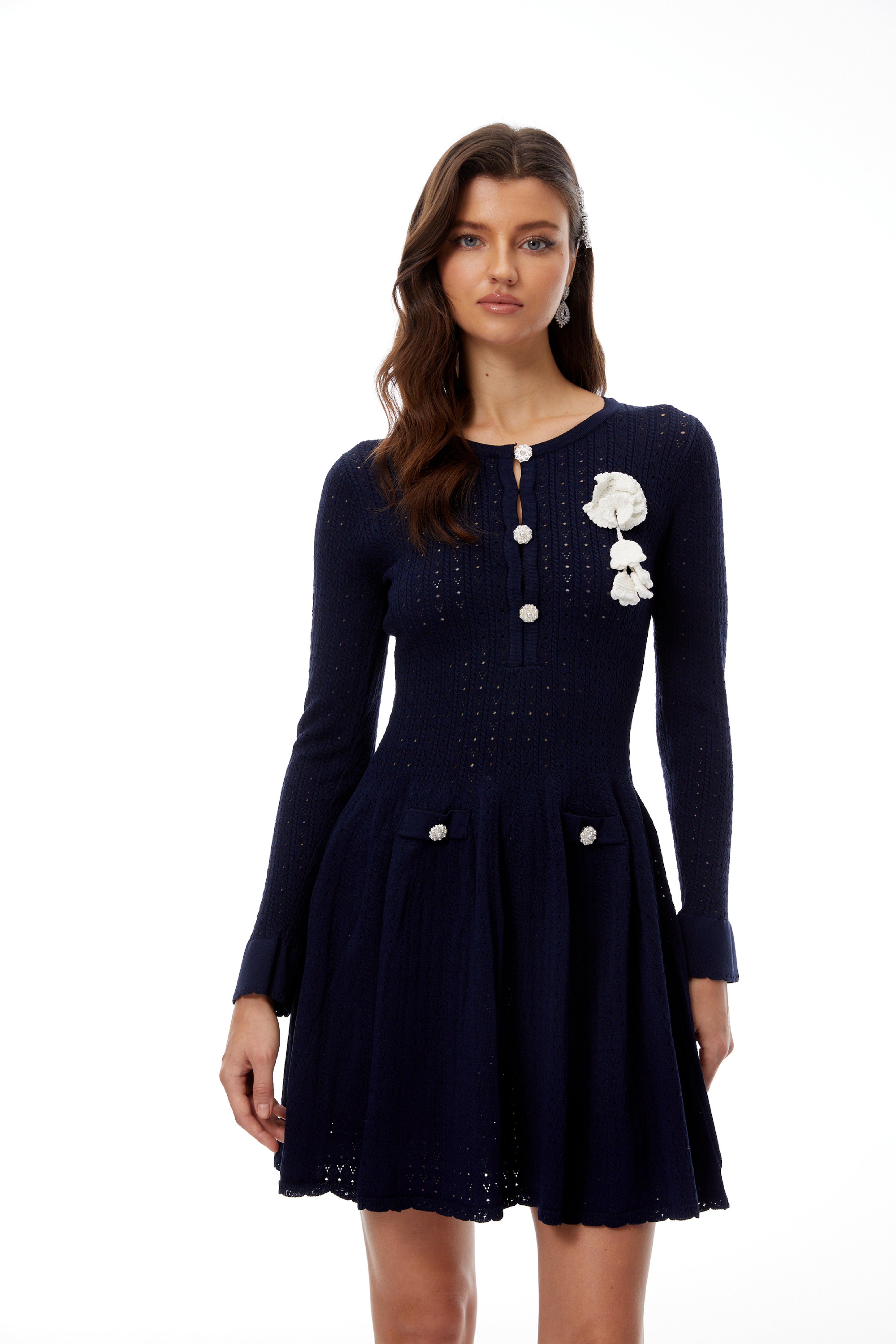 Roxane – Marineblaues Strickkleid mit Cut-outs