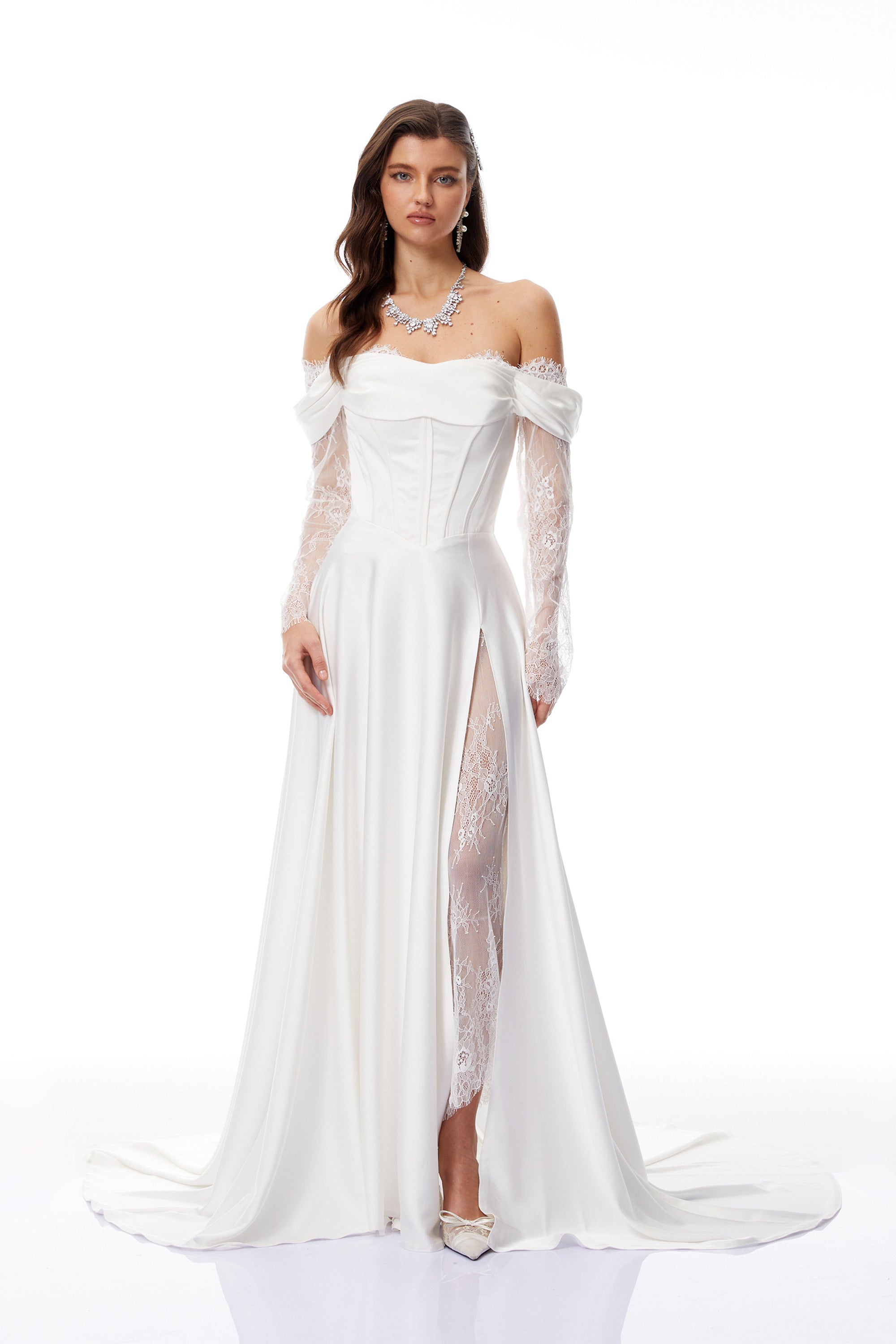 Víctor White Off-Shoulder Lace Panel Maxi Dress