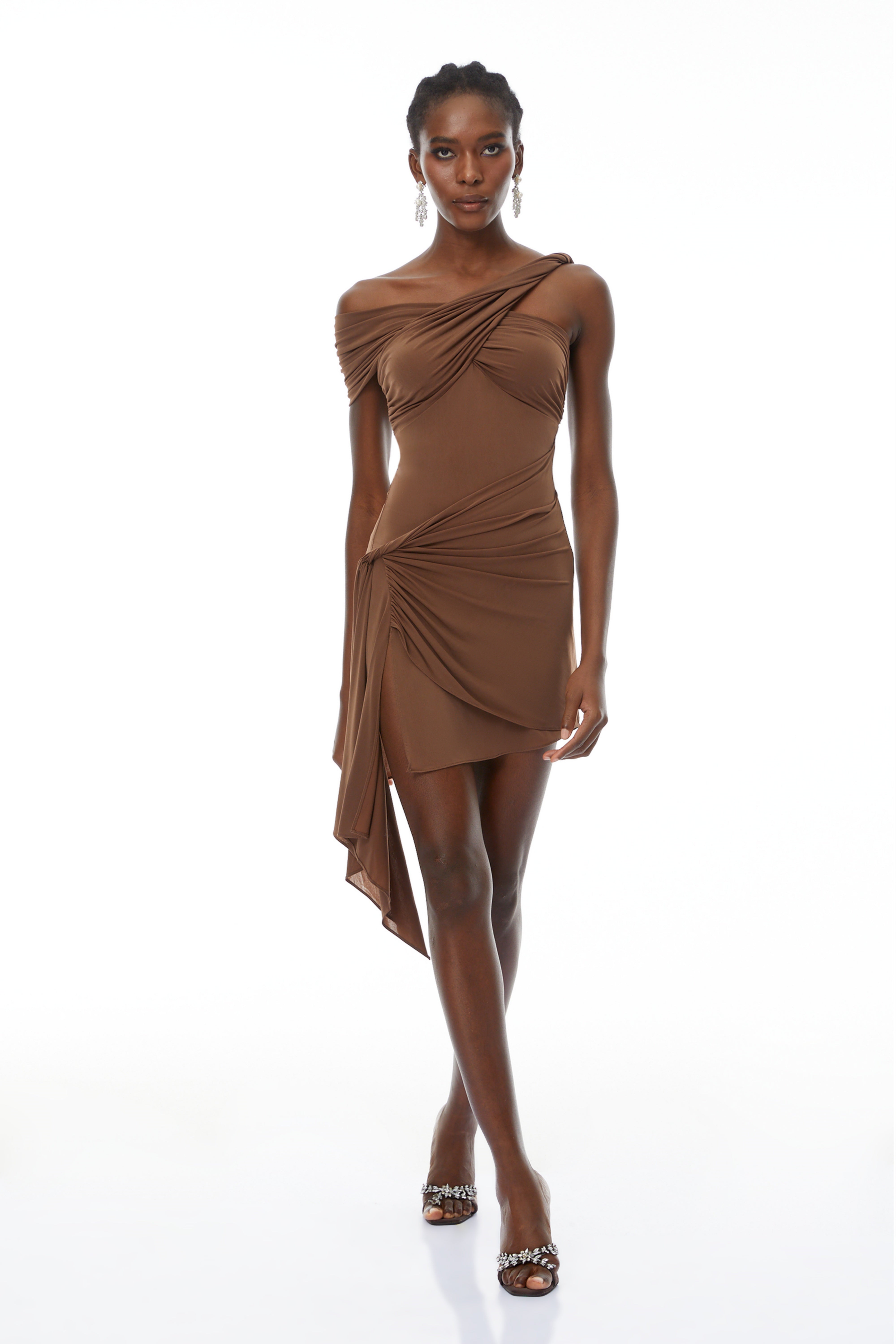 Iván Brown One-Shoulder Ribbon Mini dress