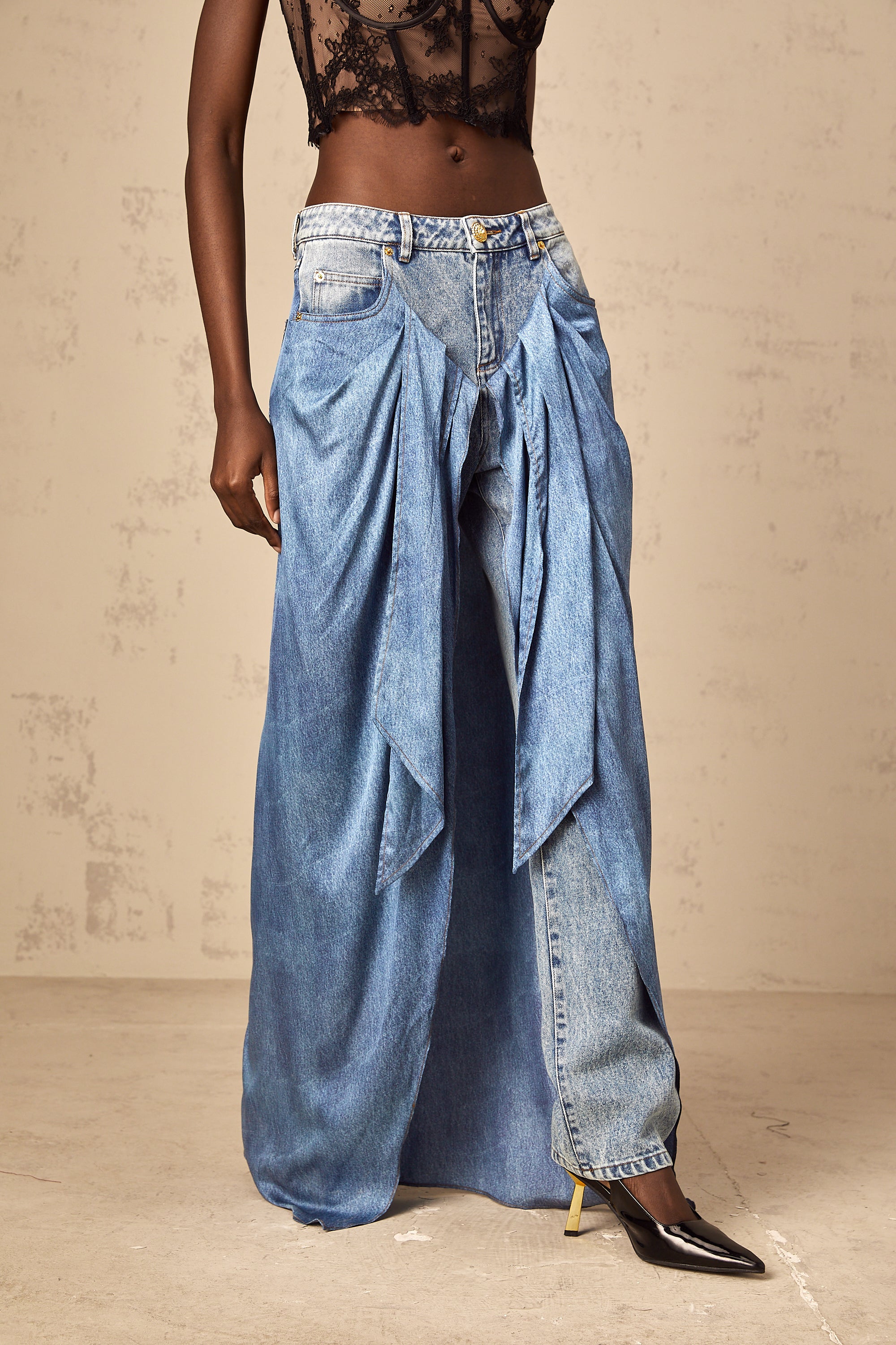 Jean en denim à superpositions Ysabella bleu (Vente définitive - États-Unis uniquement)