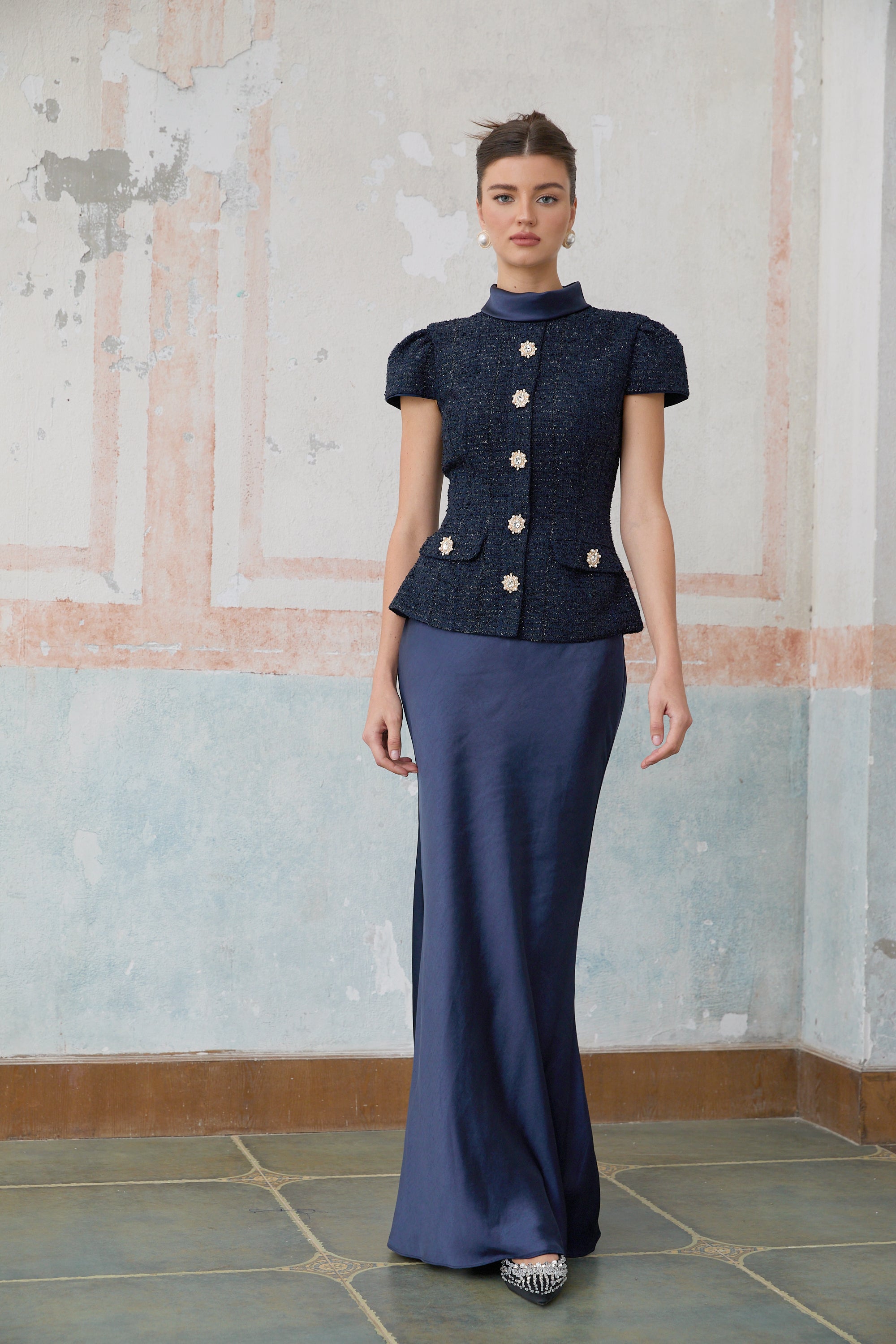 فستان ماكسي أزرق من جوزيت بخصر ببلوم