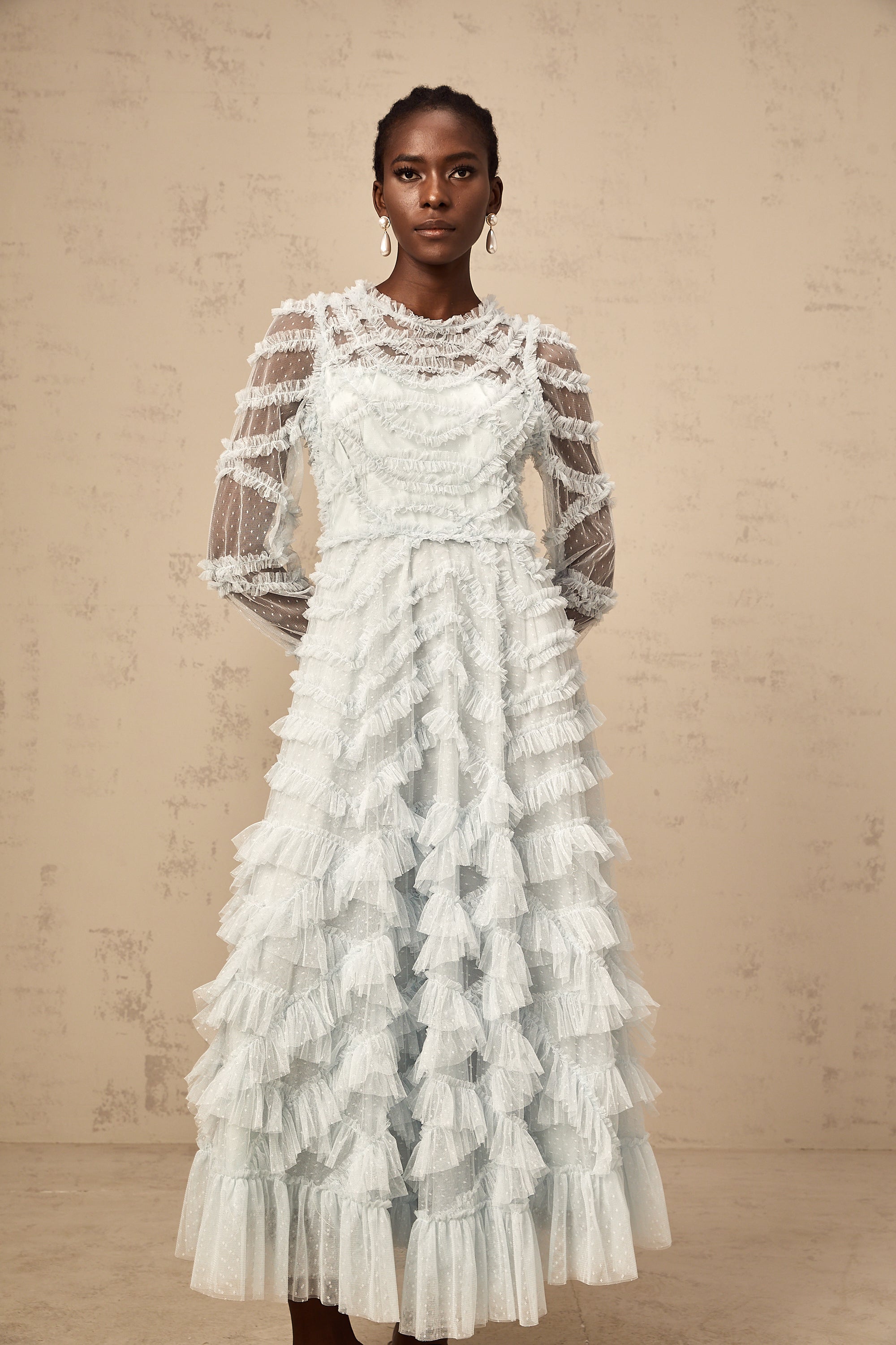 فستان متوسط الطول بكرانيش من تصميم Adélaïde باللون الأزرق