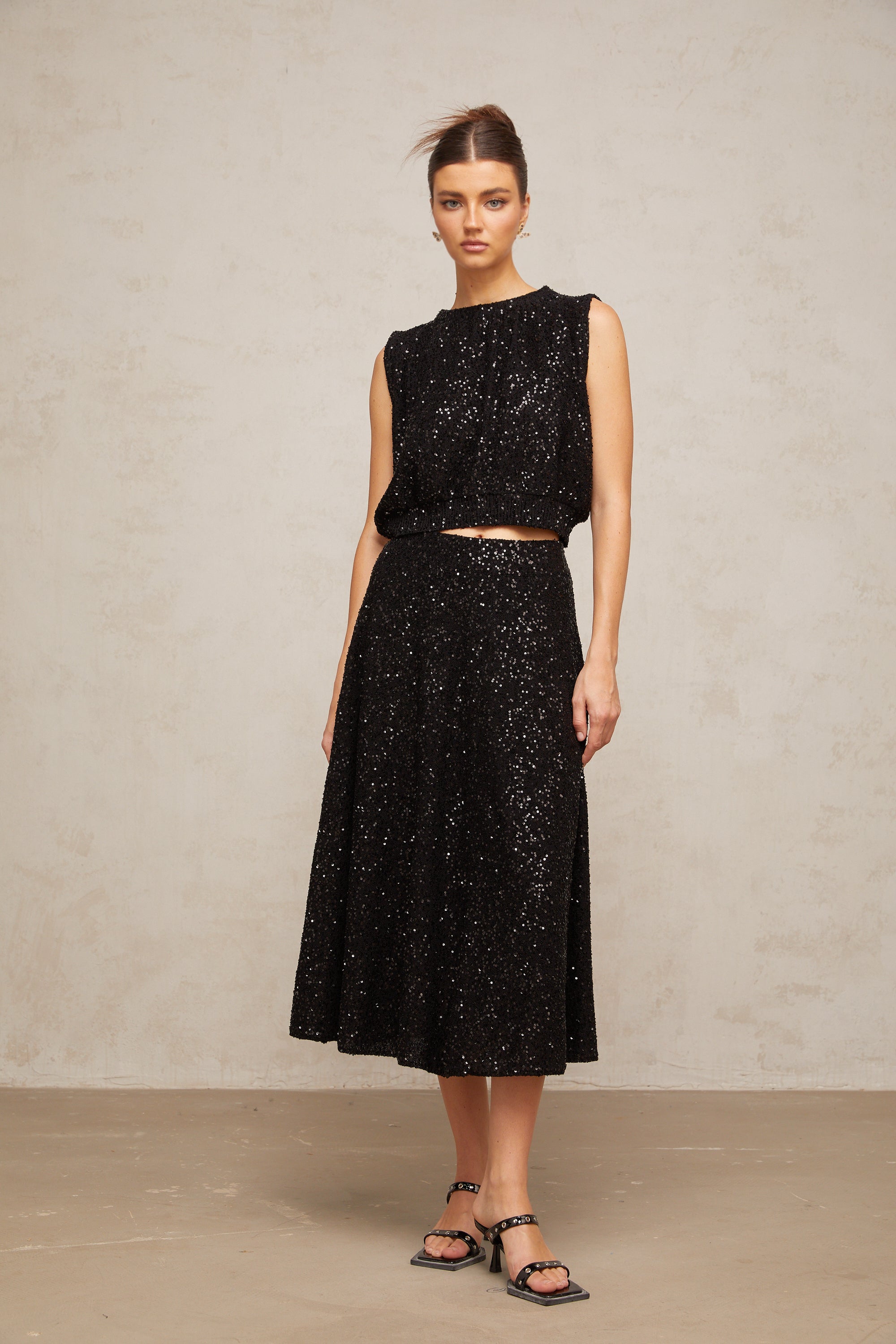 Ulrique black sequined knit vest & skirt matching set