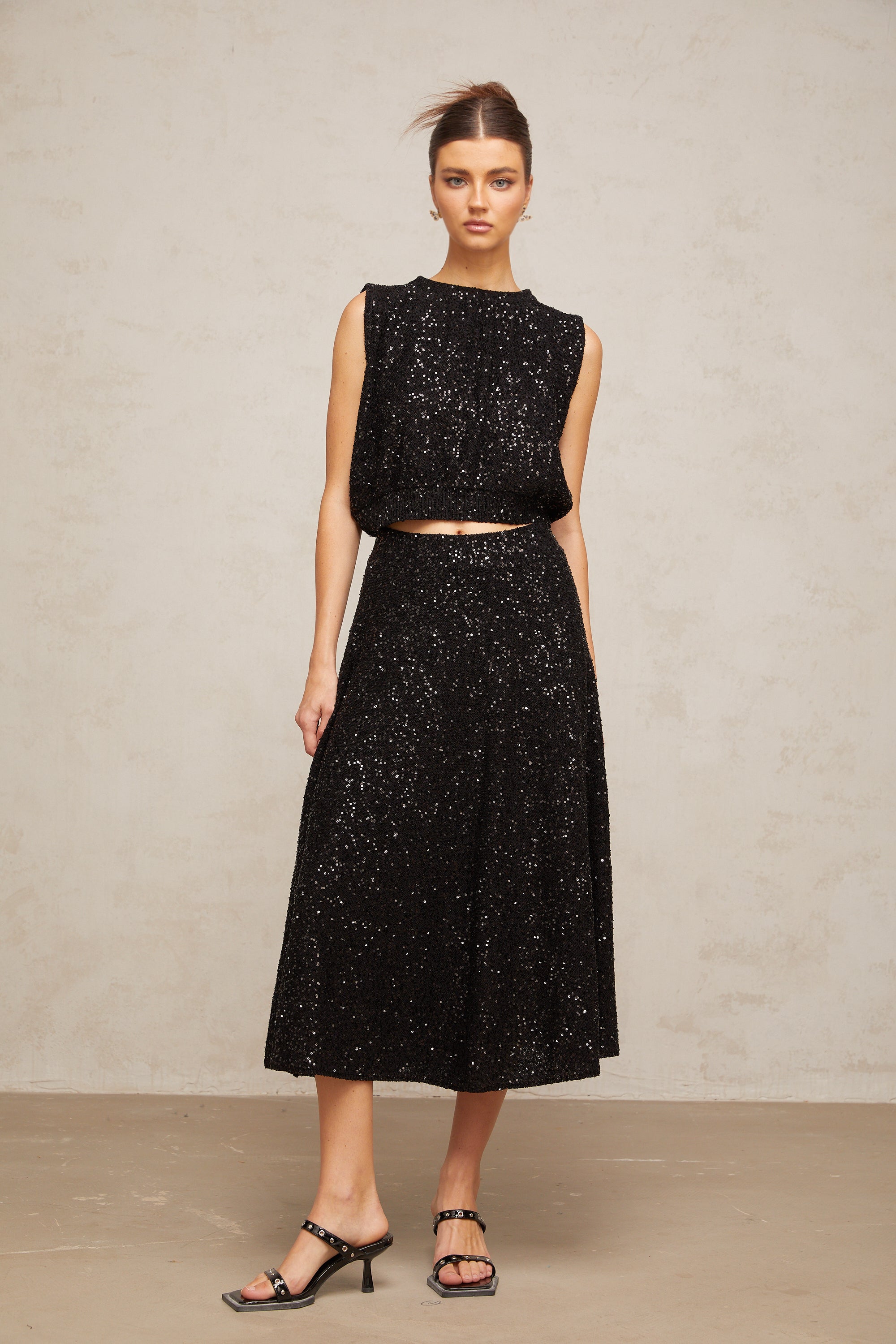 Ulrique black sequined knit vest & skirt matching set