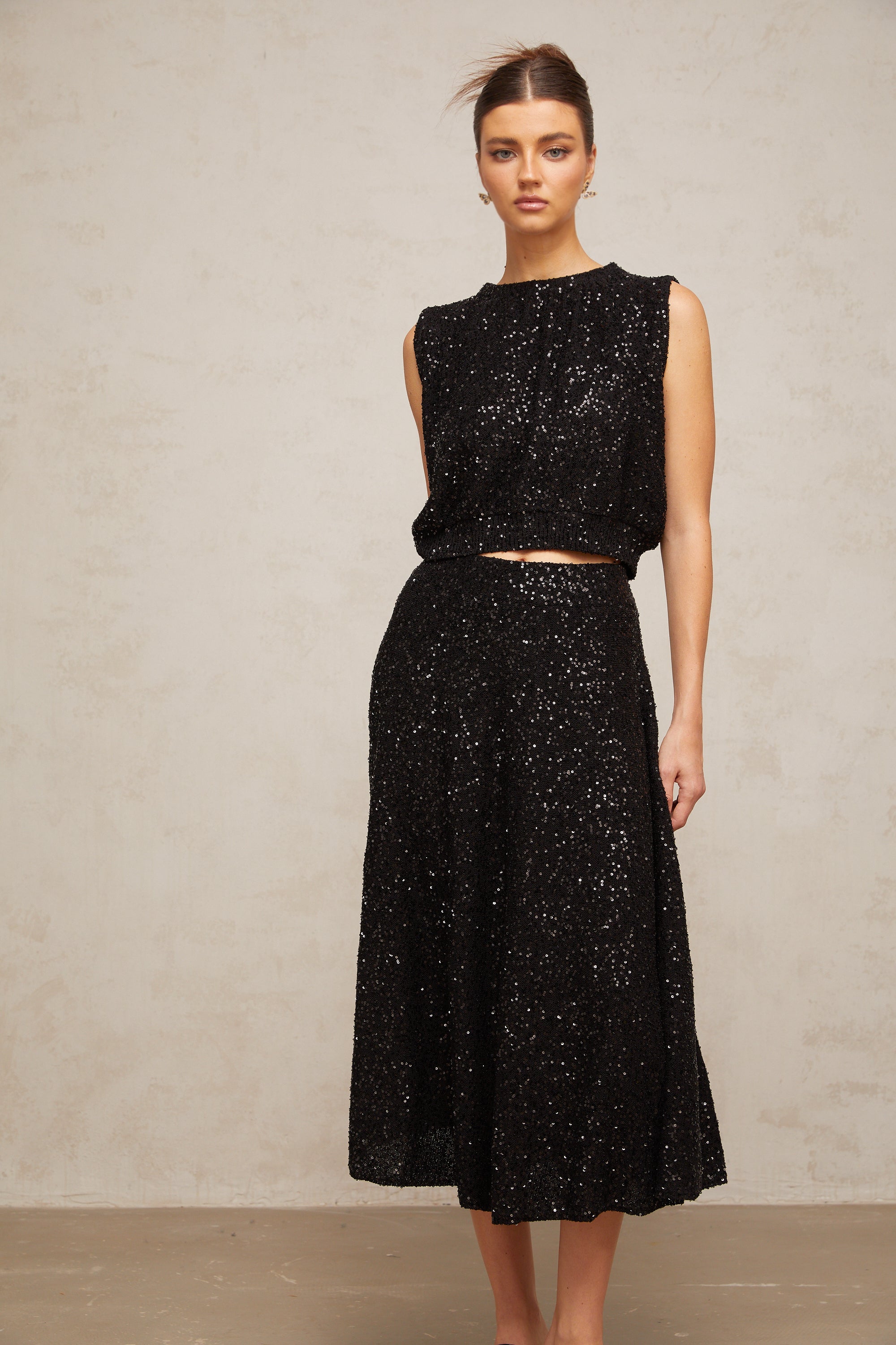 Ulrique black sequined knit vest & skirt matching set