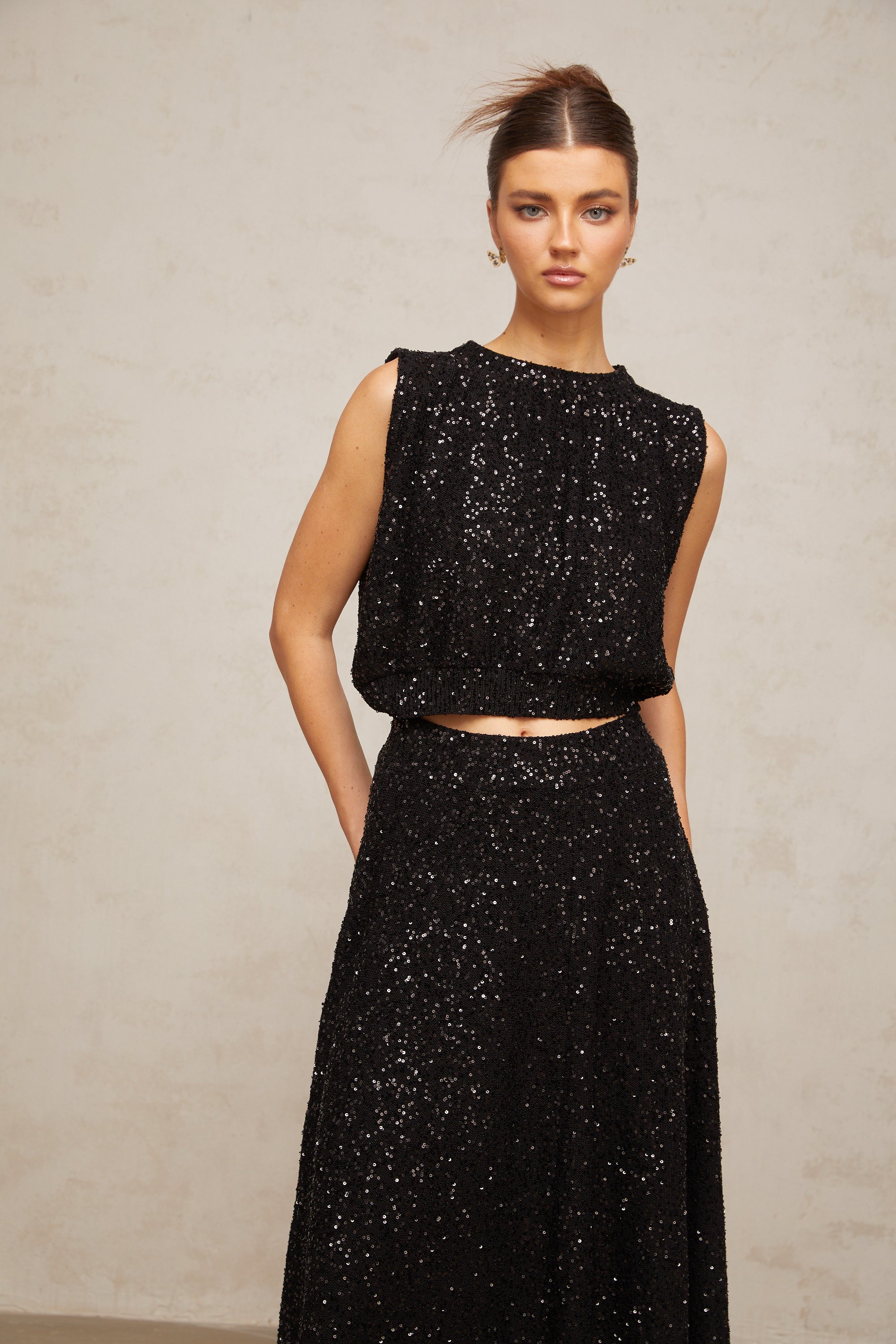Ulrique black sequined knit vest & skirt matching set