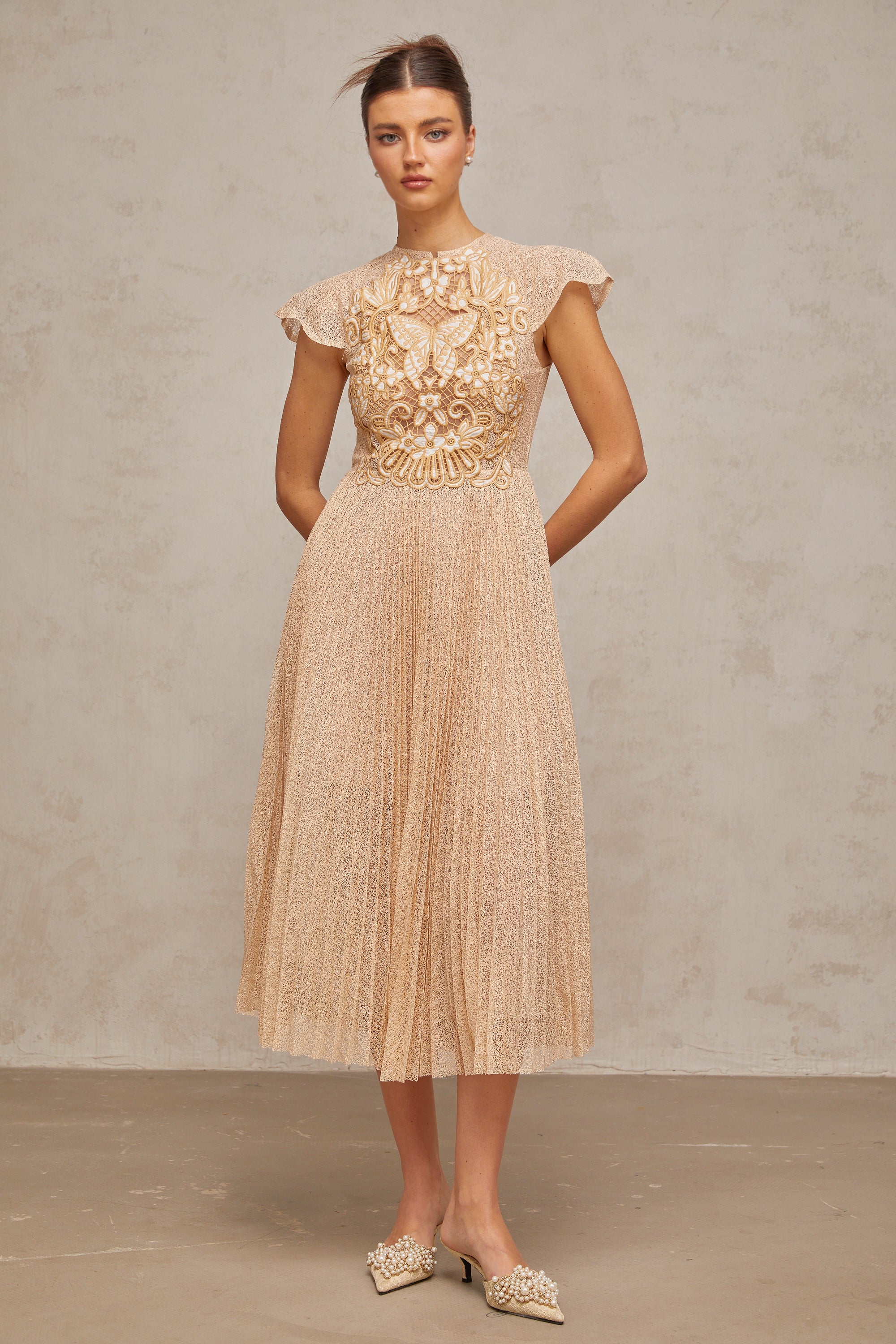 Besticktes Plissee-Midikleid „Nerissa“