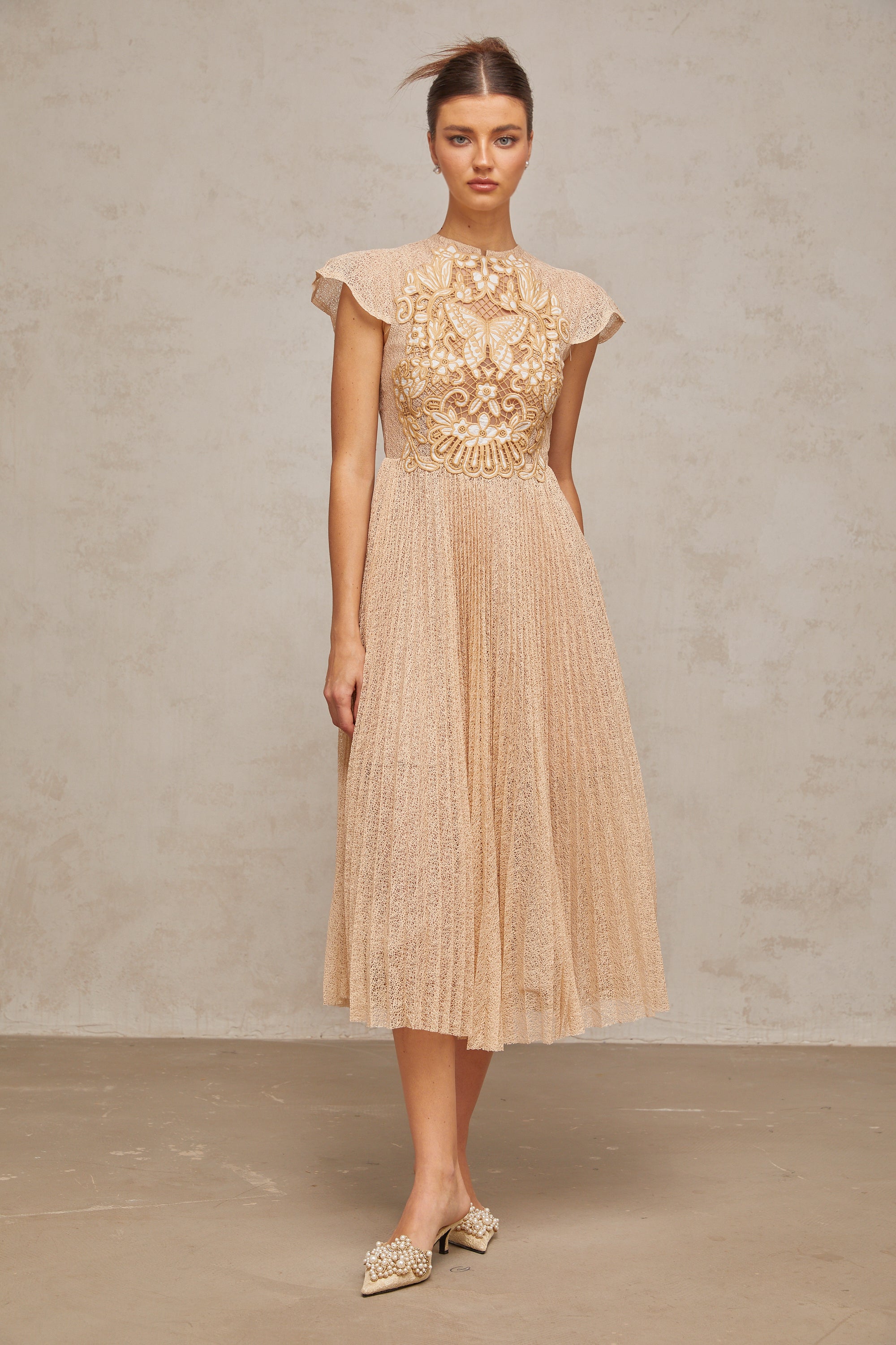 Besticktes Plissee-Midikleid „Nerissa“