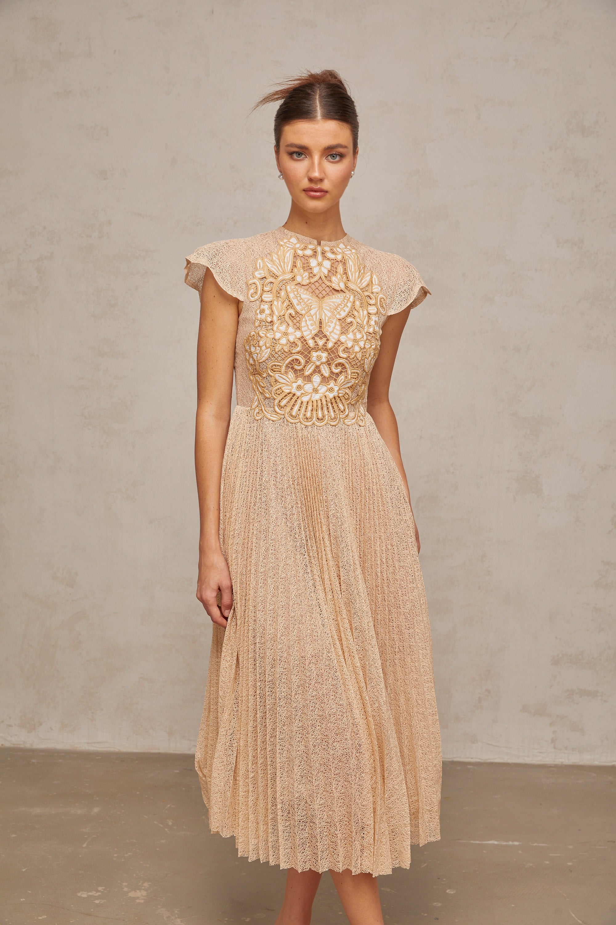 Besticktes Plissee-Midikleid „Nerissa“