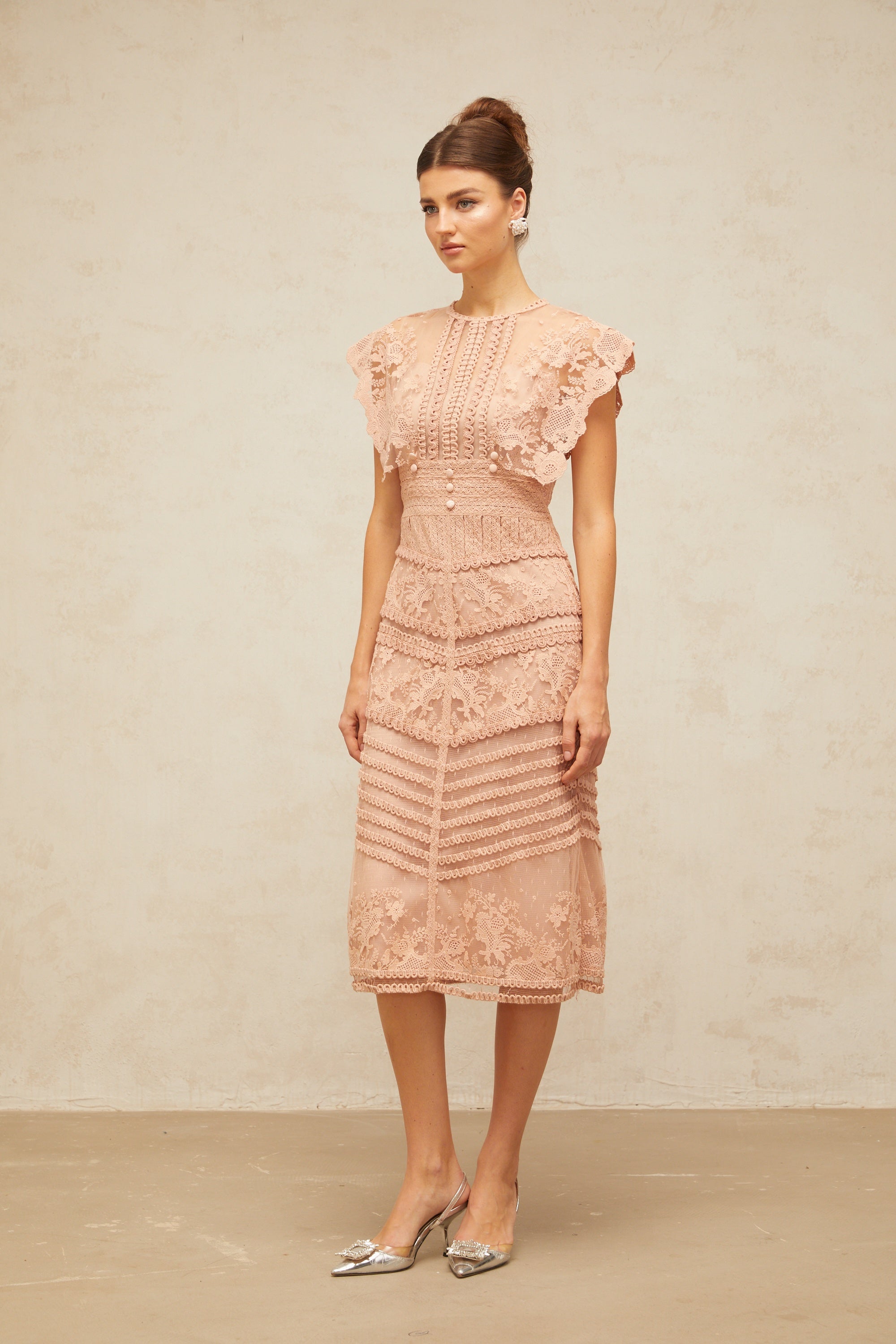 Fleur floral-embroidered lace midi dress in Pink