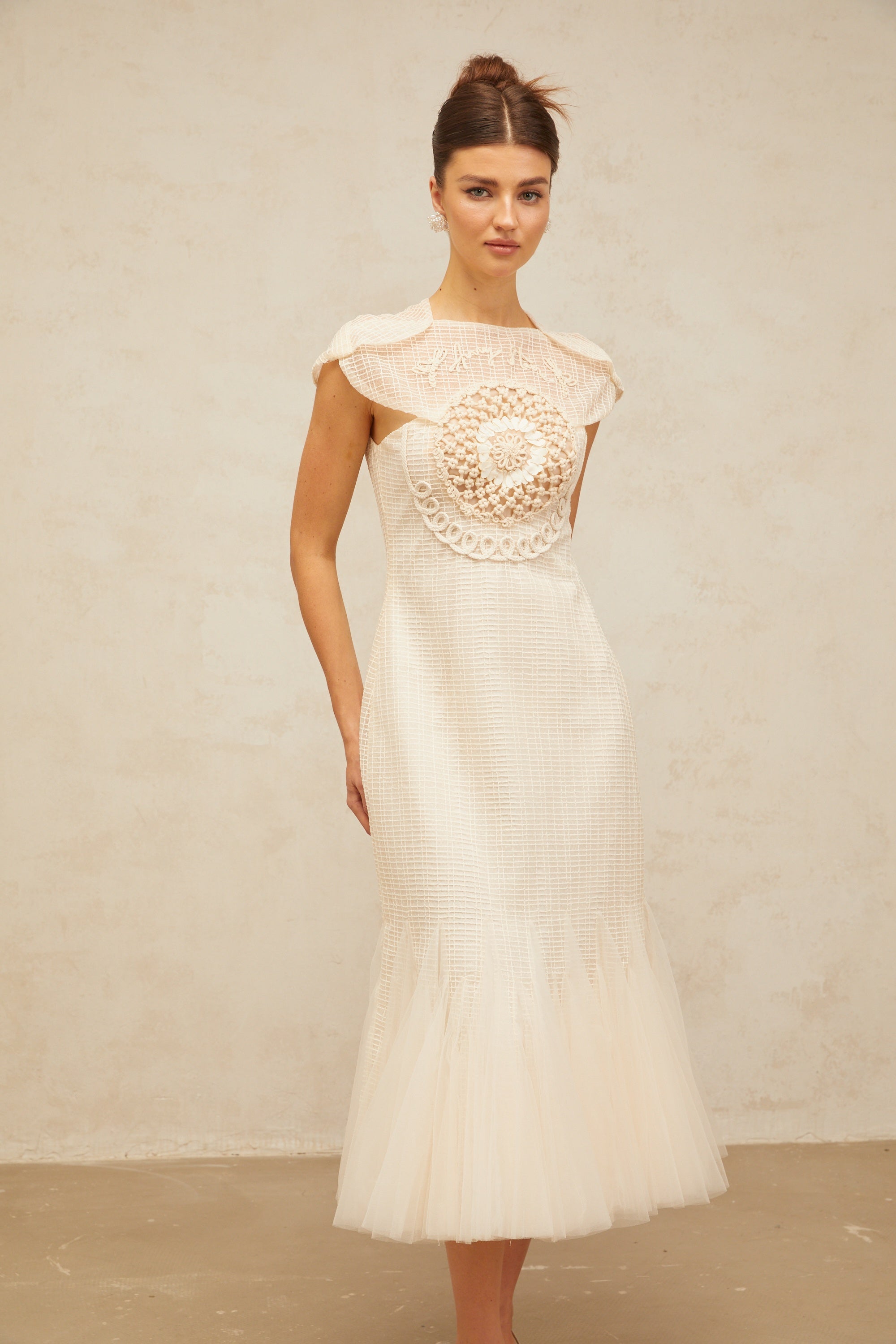 Bérengère فستان متوسط الطول من قماش الجاكار باللون الأبيض