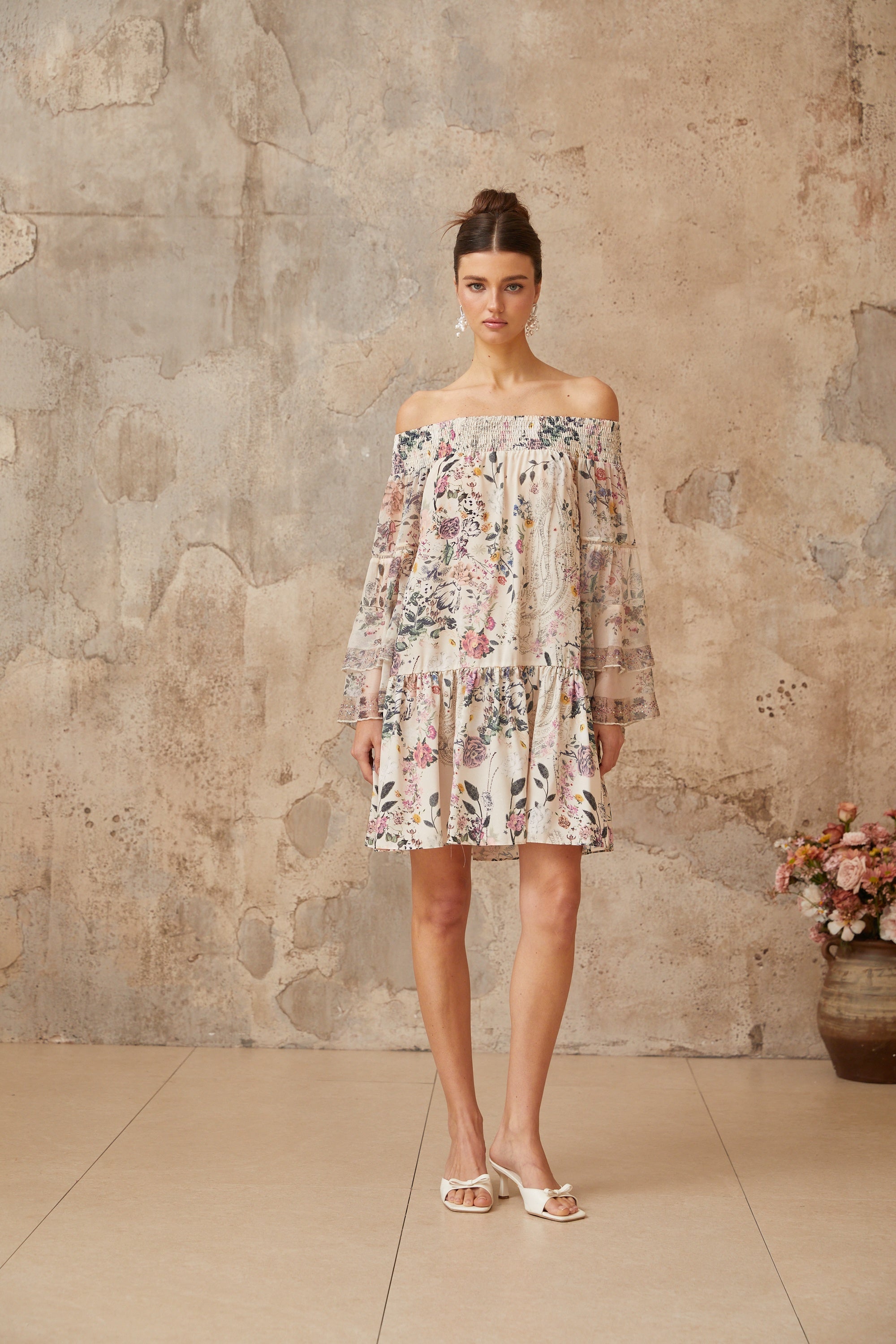 Yasmine gesmoktes Minikleid mit Blumendruck