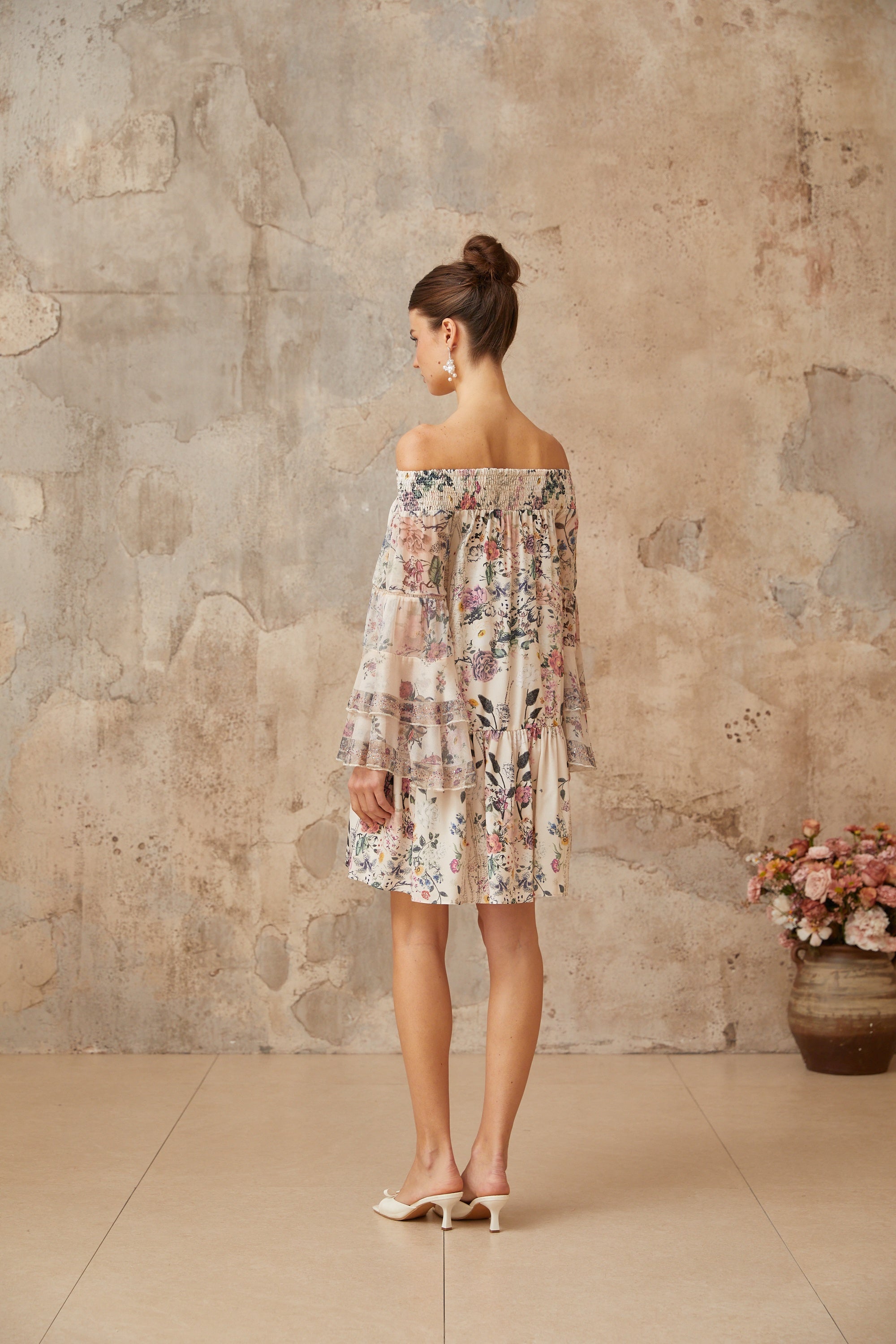 Yasmine gesmoktes Minikleid mit Blumendruck