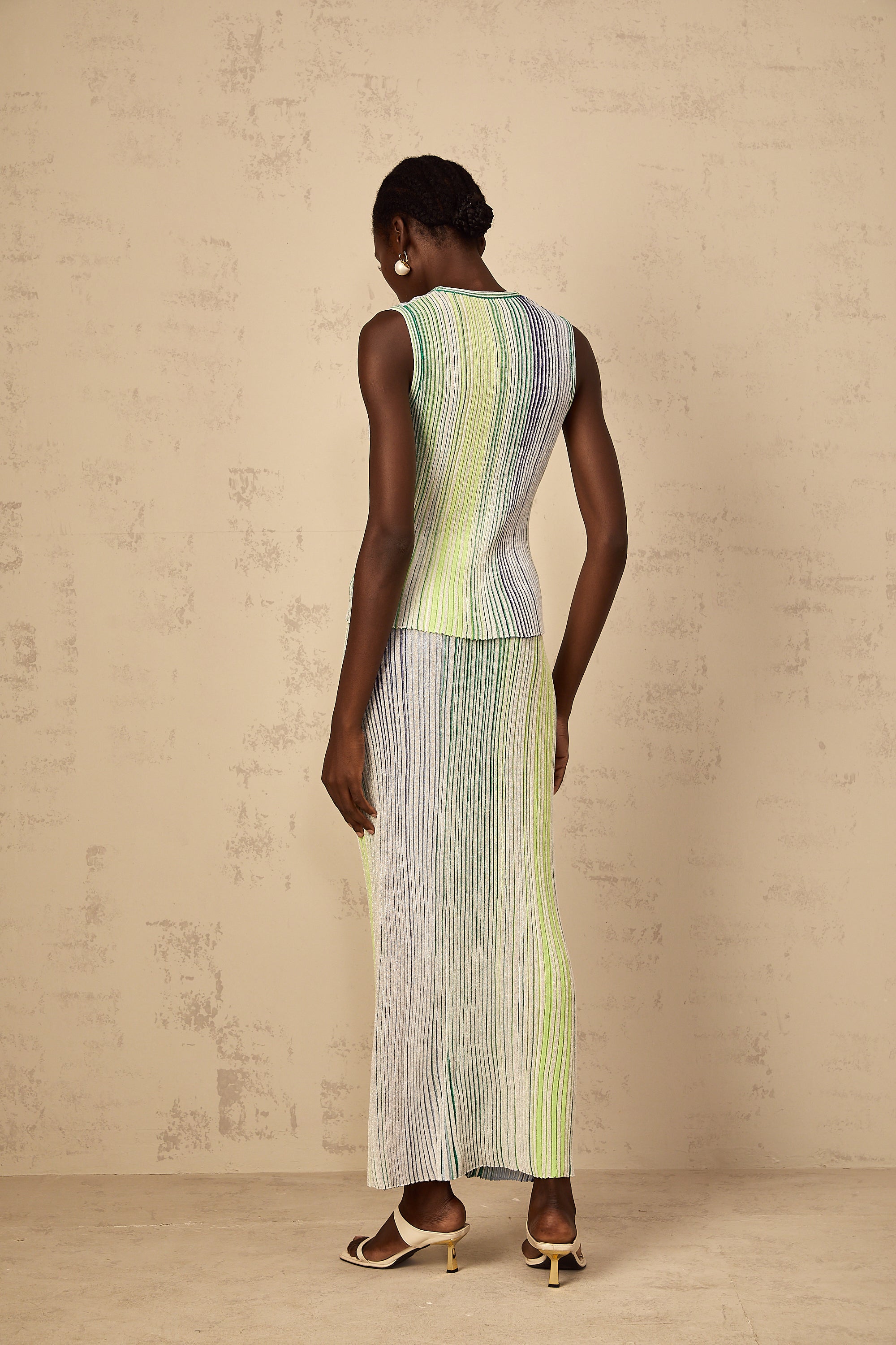 طقم منسوجات مطوية لامعة باللون الأخضر من Ulysse