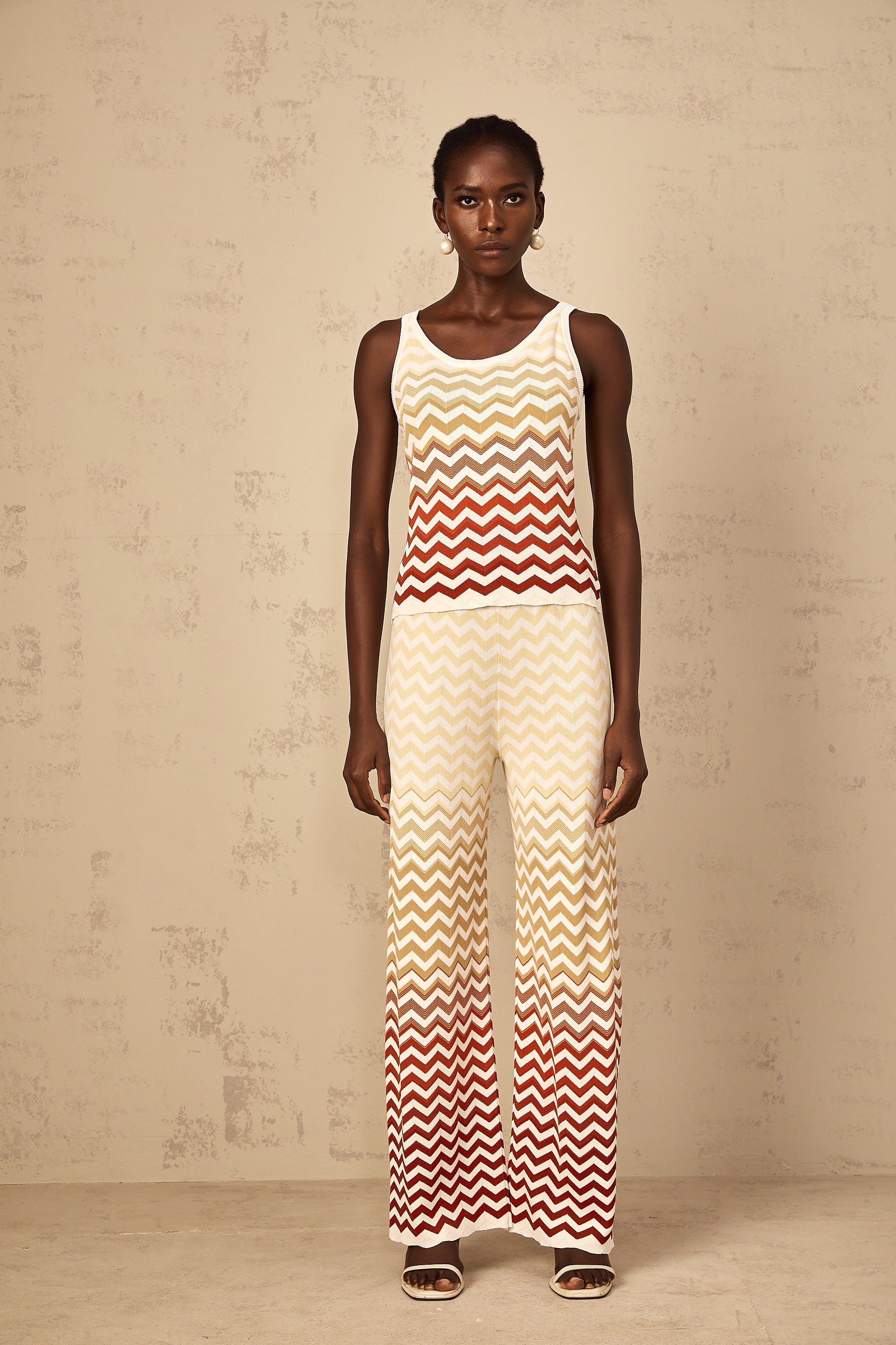 طقم إيزابيل الأصفر المتعرج المتناسق