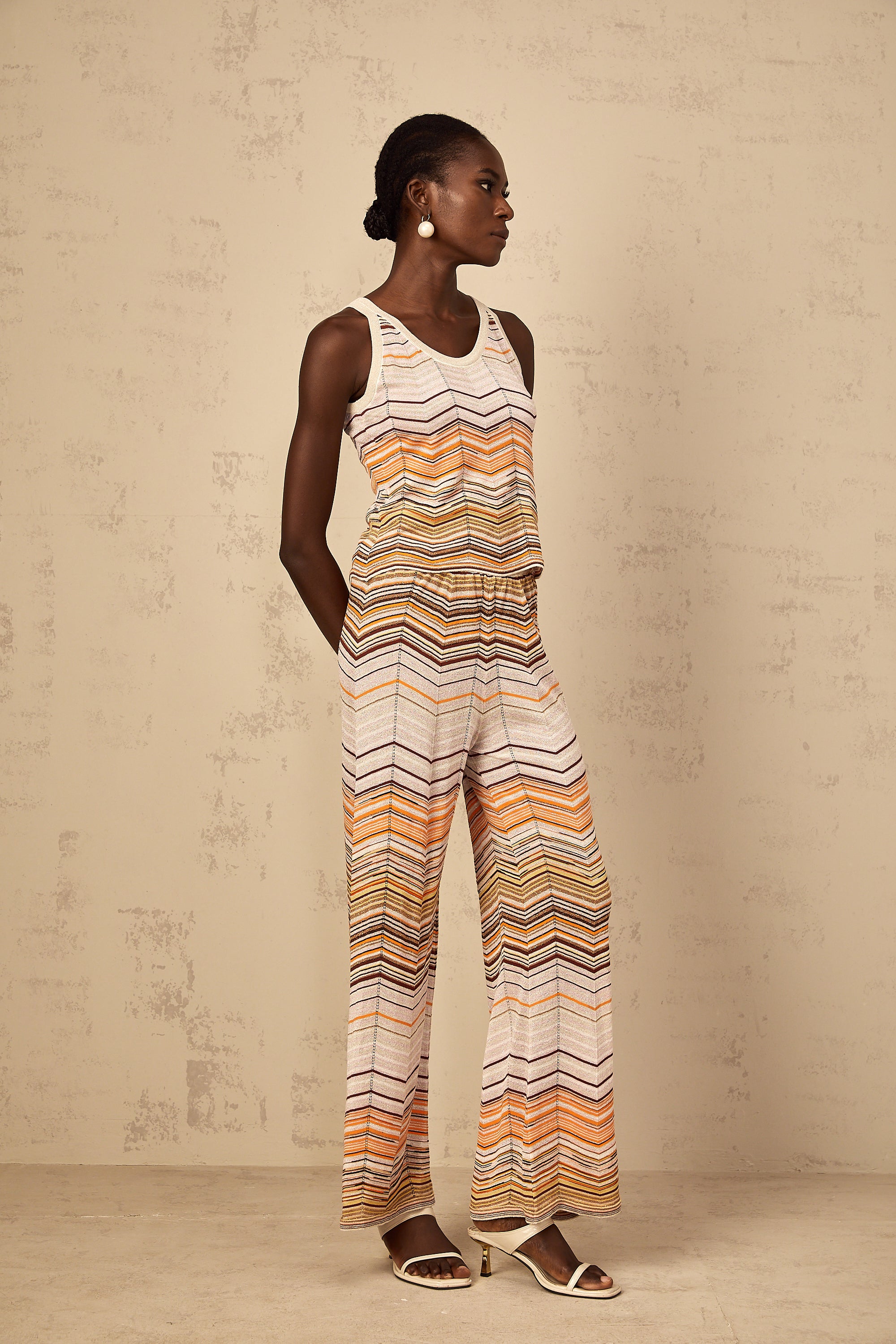 Chloé Neutrales gestreiftes Strick-Set (Endgültiger Verkauf – nur in den USA)