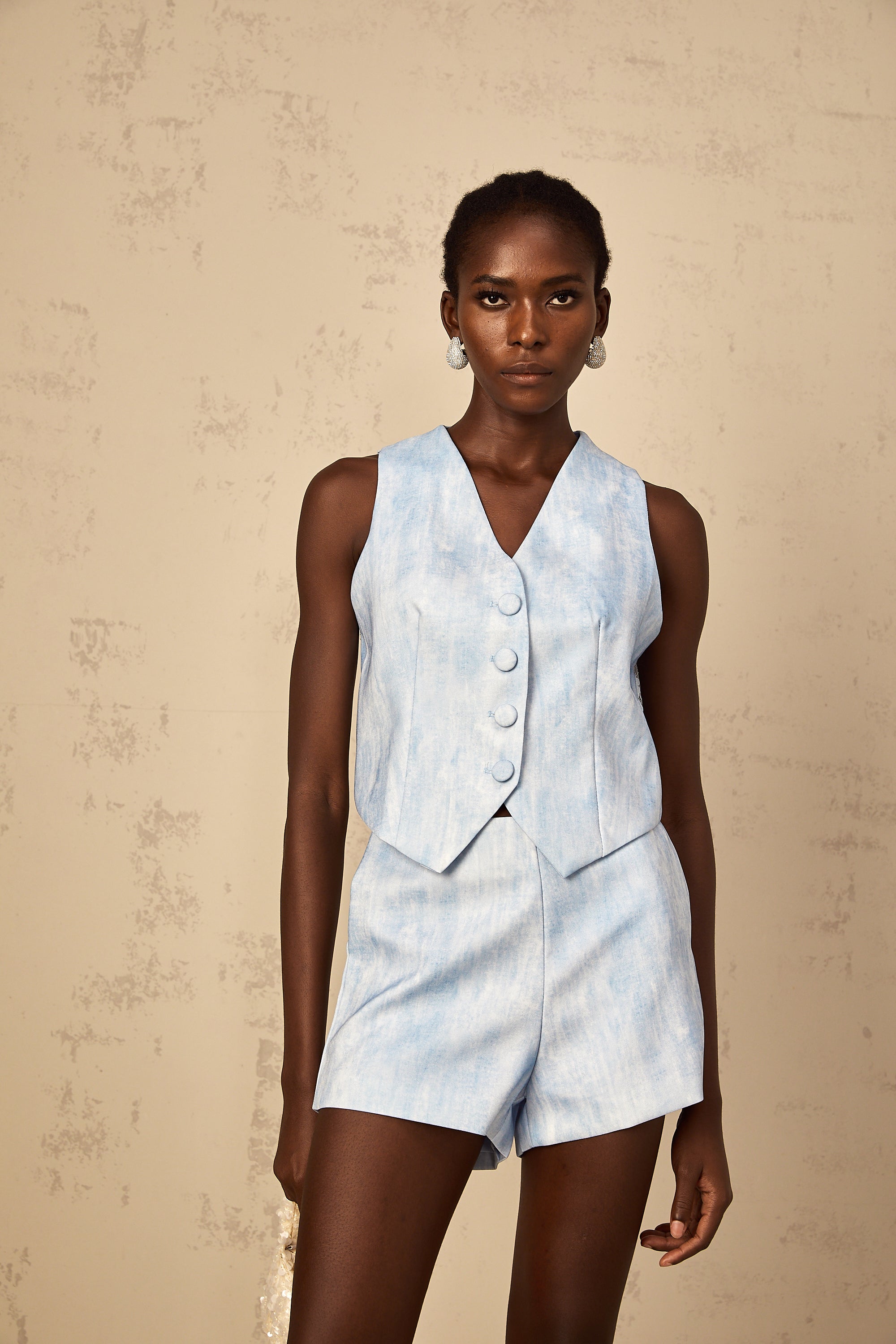 مجموعة آبي لايت بلو المتناسقة ذات التأثير الباهت