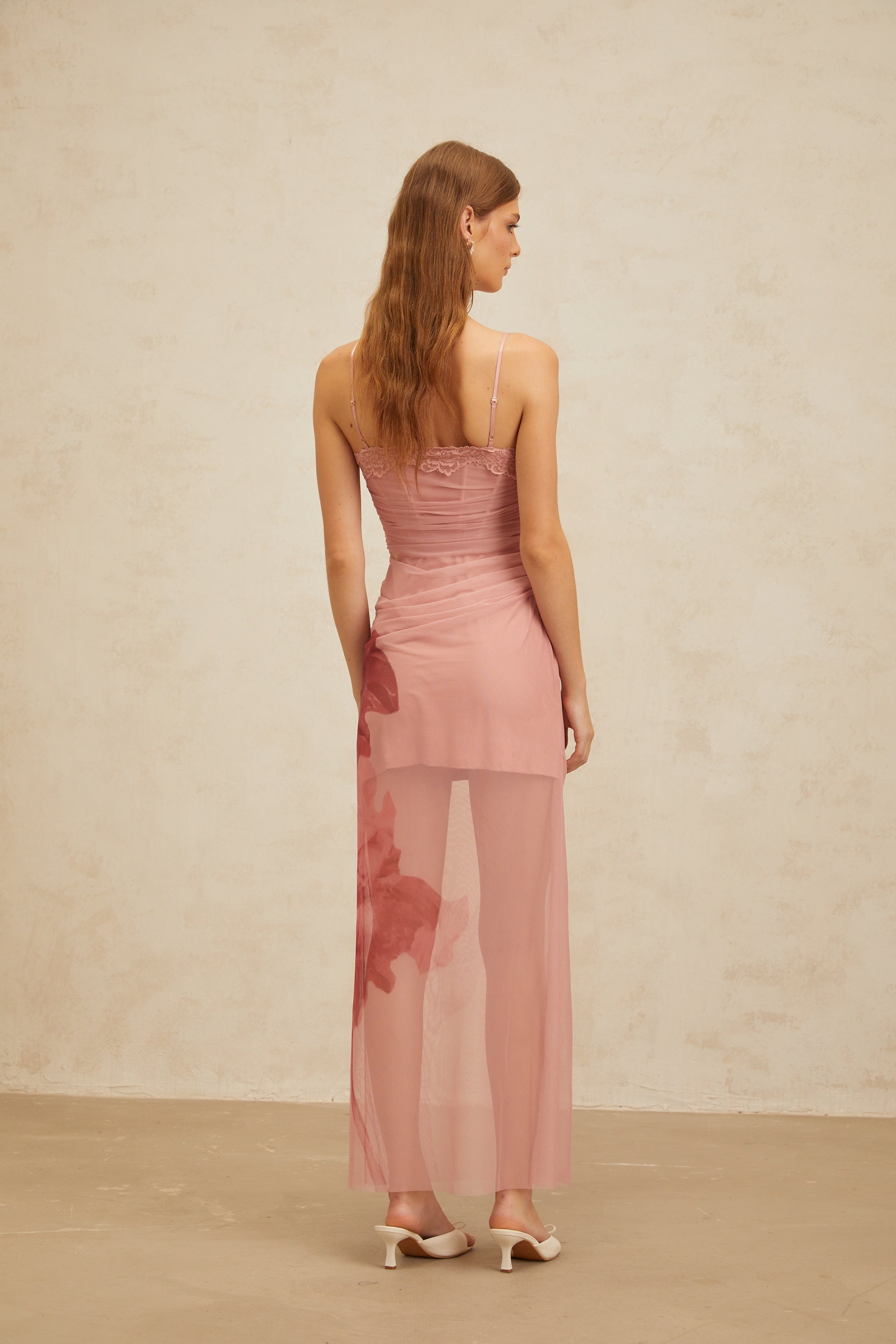 Amandine – Rosa Maxikleid aus Tüll mit Blumenmuster