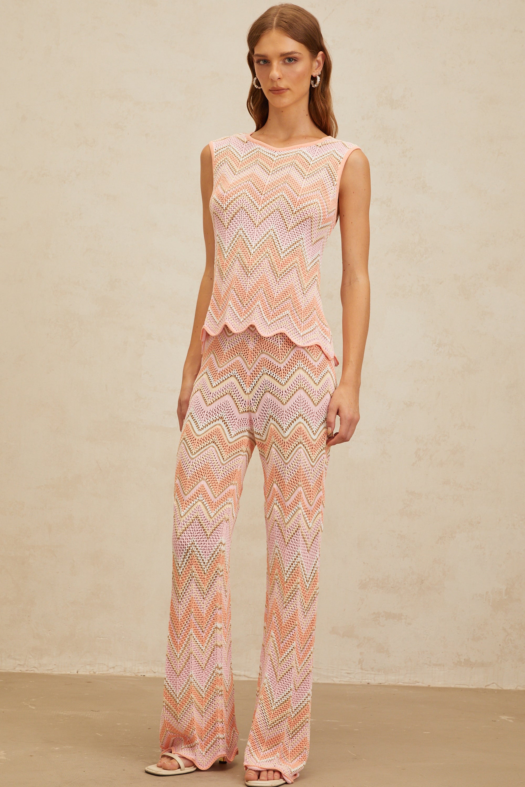 طقم إيرينا بينك متعرج بنقطة محبوكة متناسقة