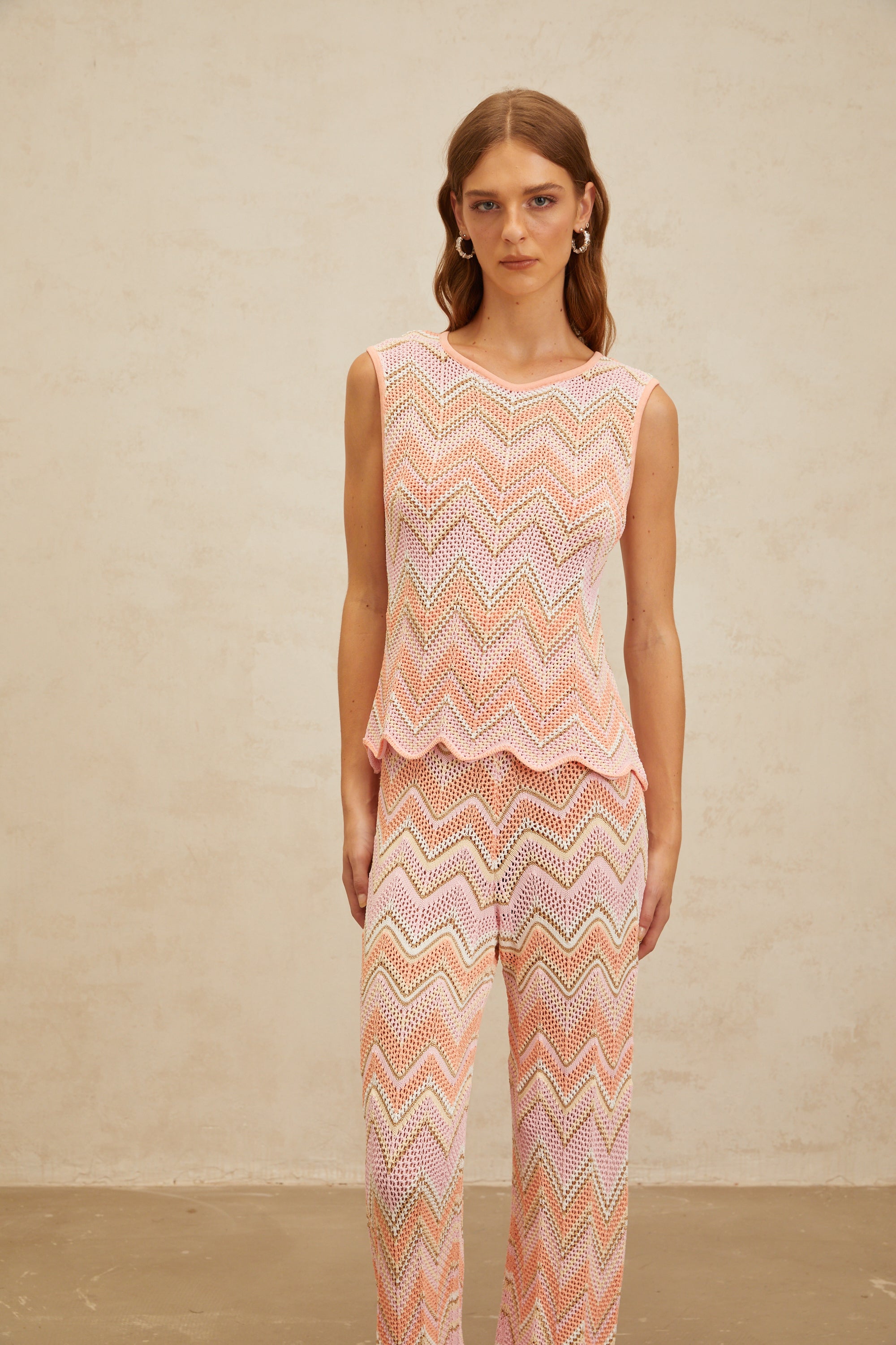 طقم إيرينا بينك متعرج بنقطة محبوكة متناسقة