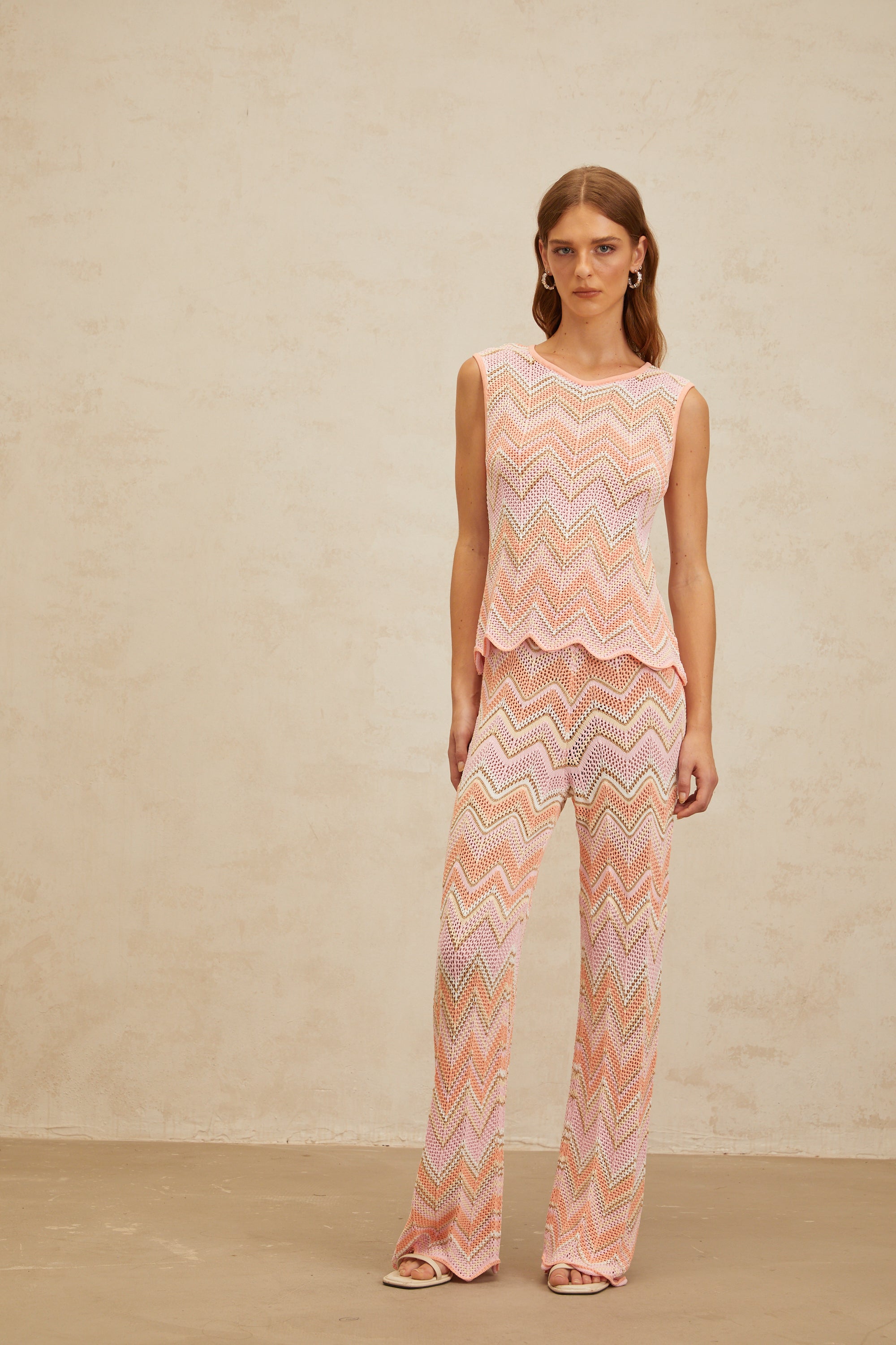 طقم إيرينا بينك متعرج بنقطة محبوكة متناسقة