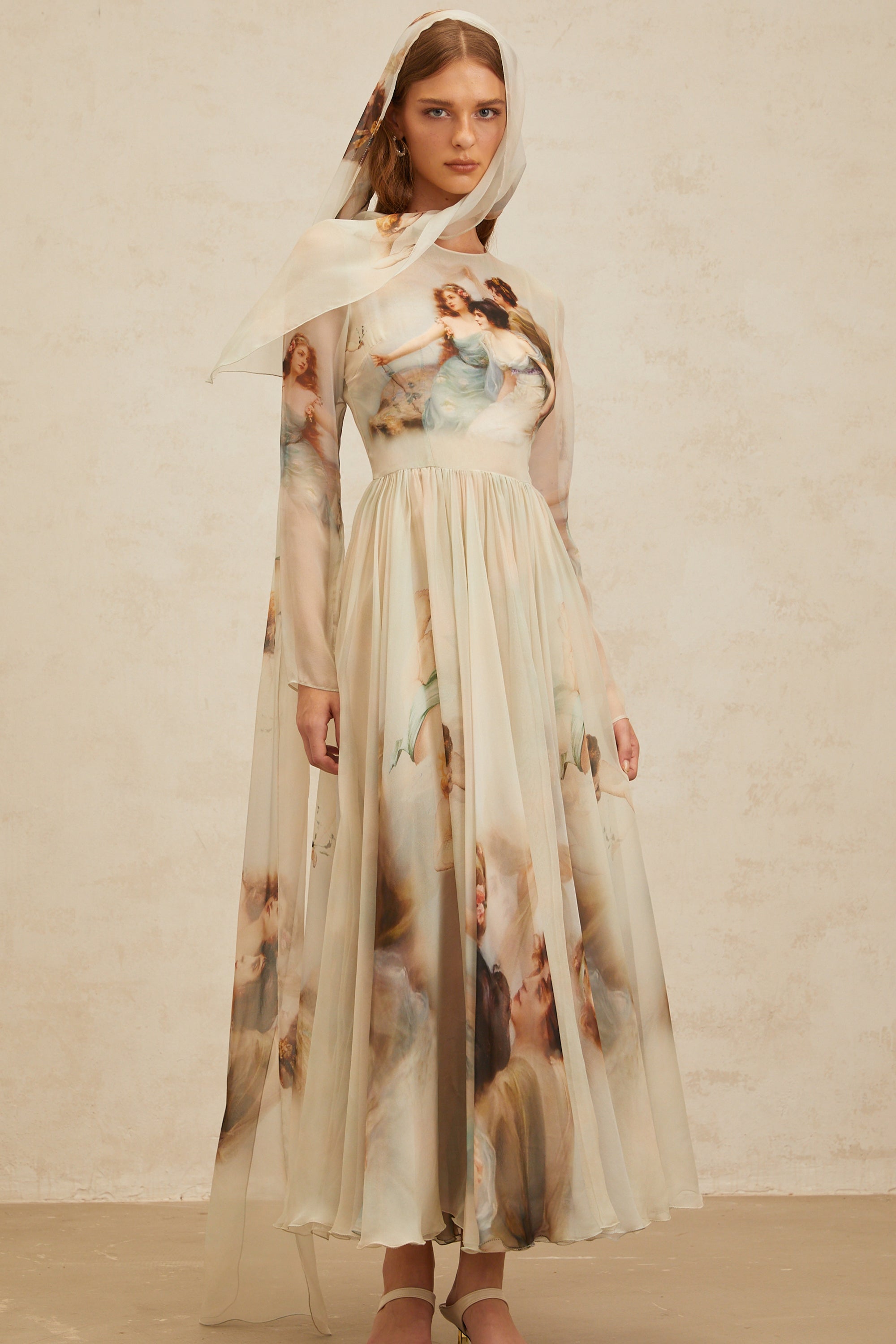 Manon Grünes Maxikleid aus Seide mit grafischem Print