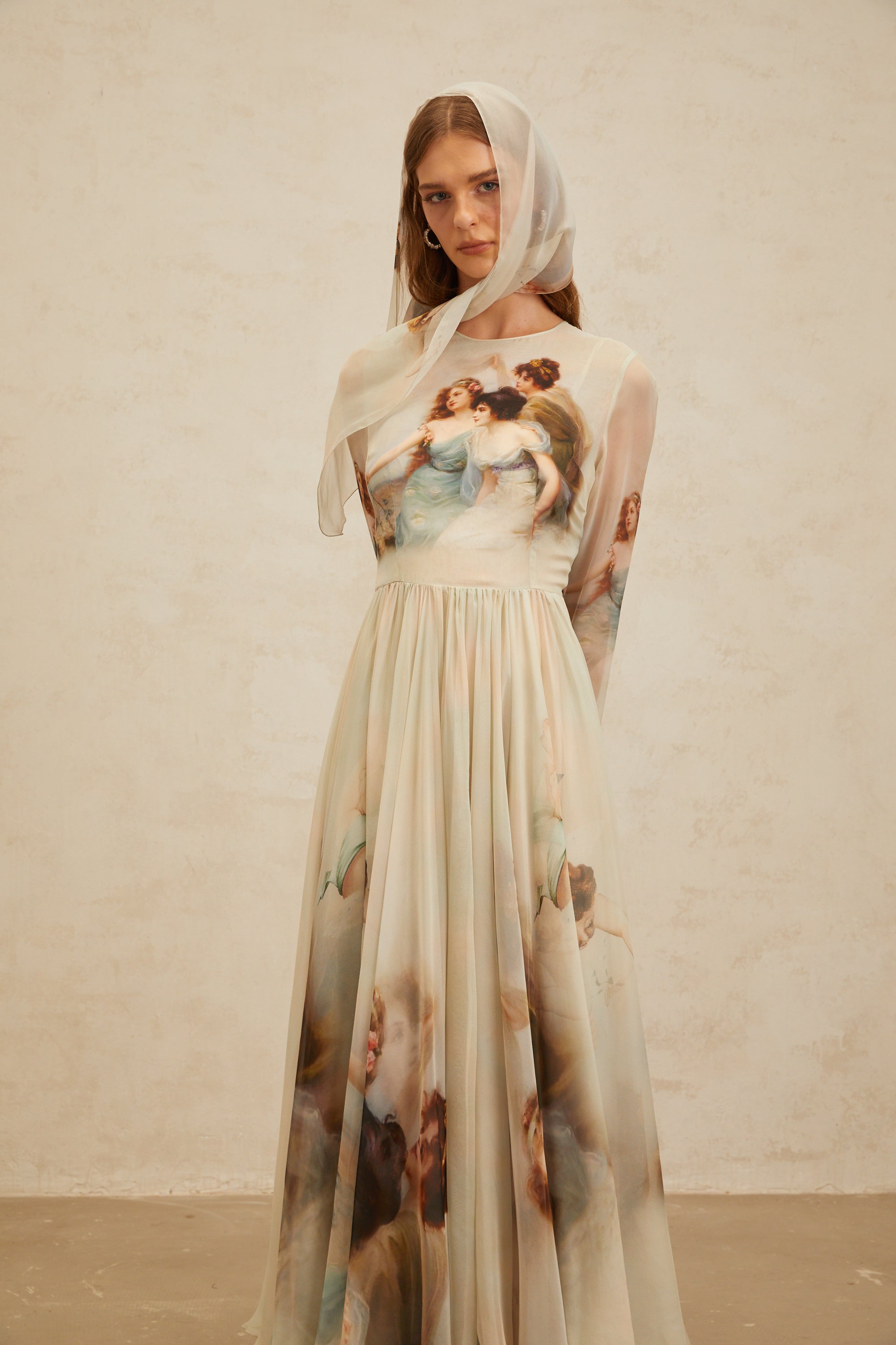 Manon Grünes Maxikleid aus Seide mit grafischem Print