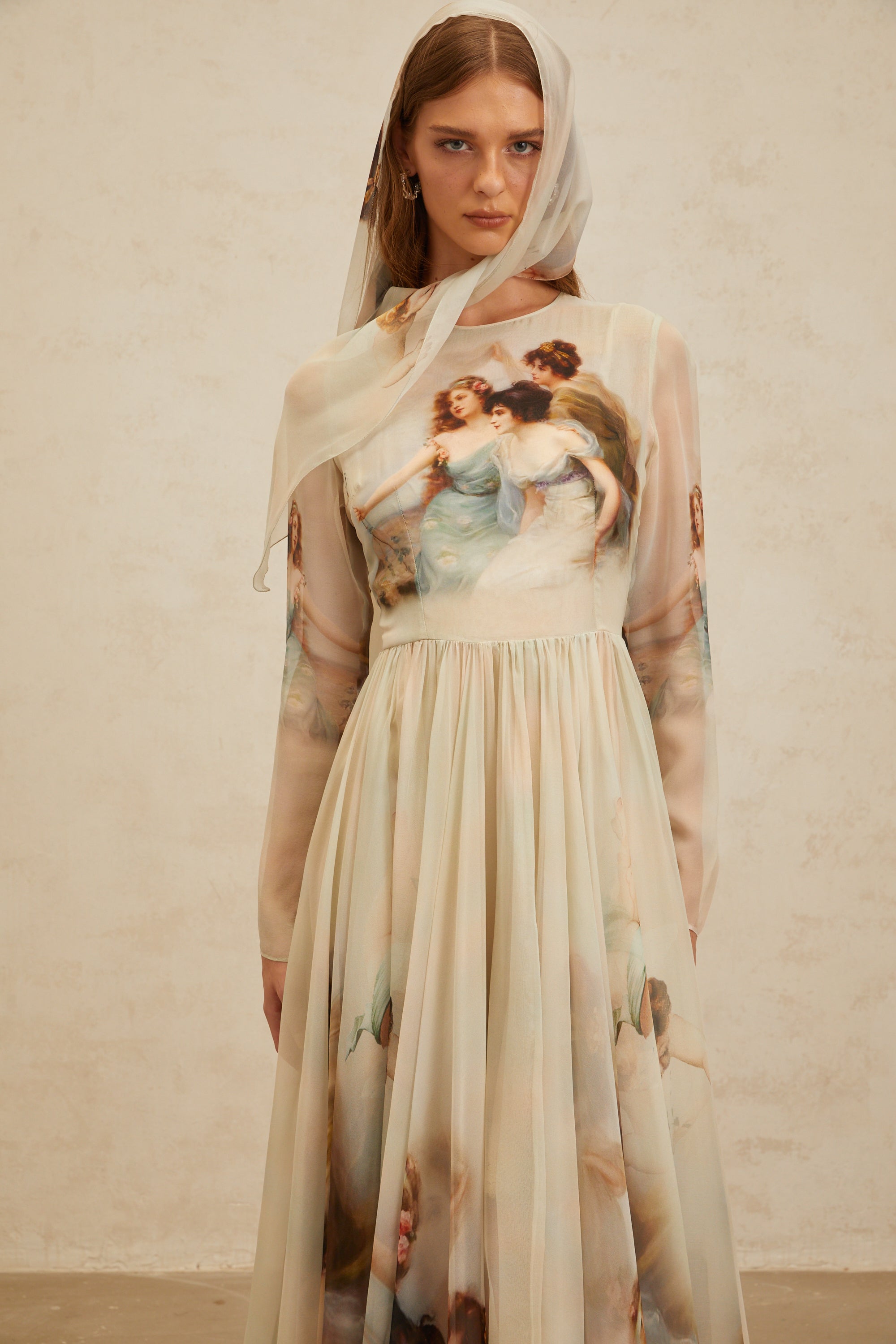 Manon Grünes Maxikleid aus Seide mit grafischem Print