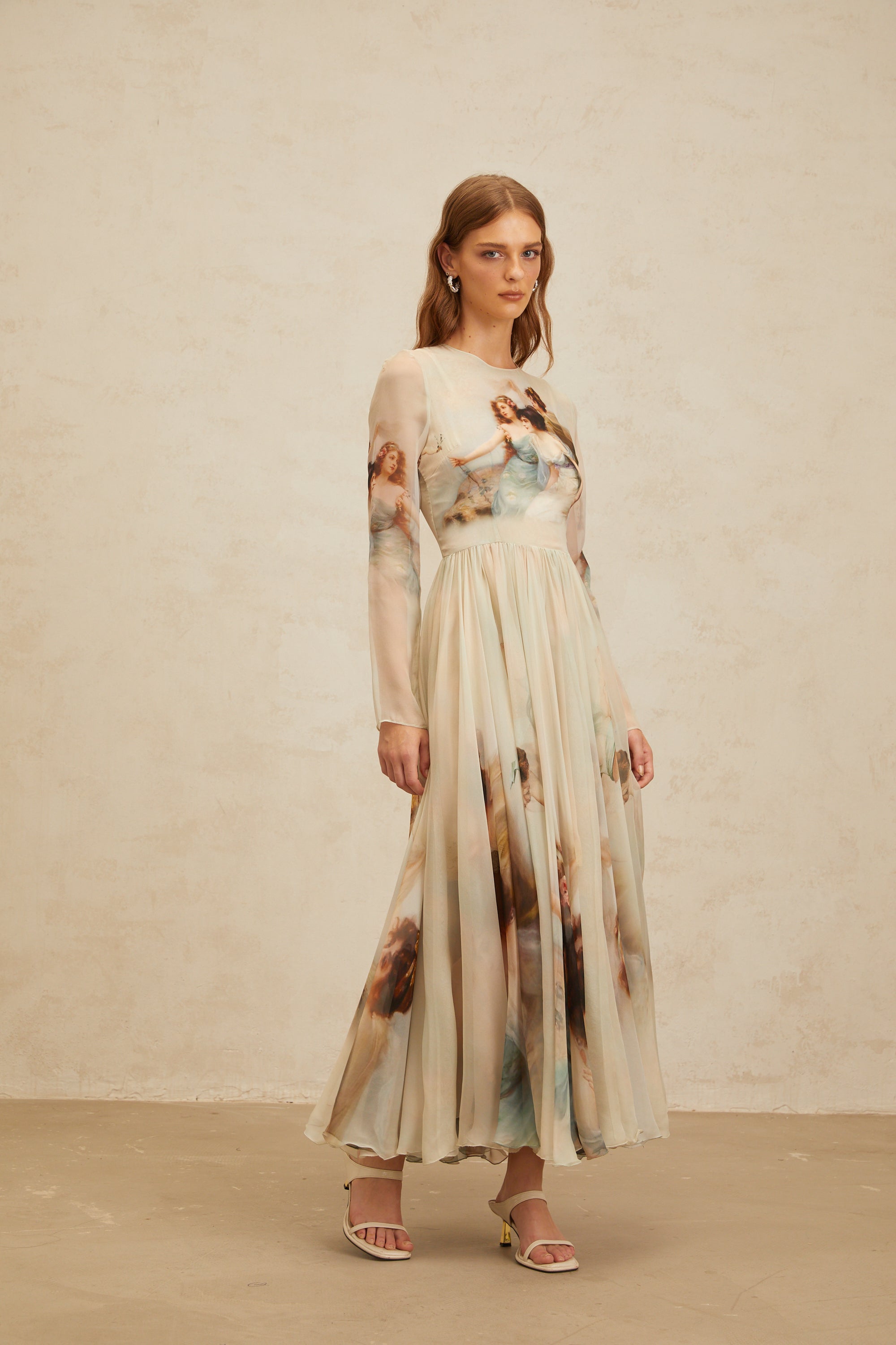 Manon Grünes Maxikleid aus Seide mit grafischem Print