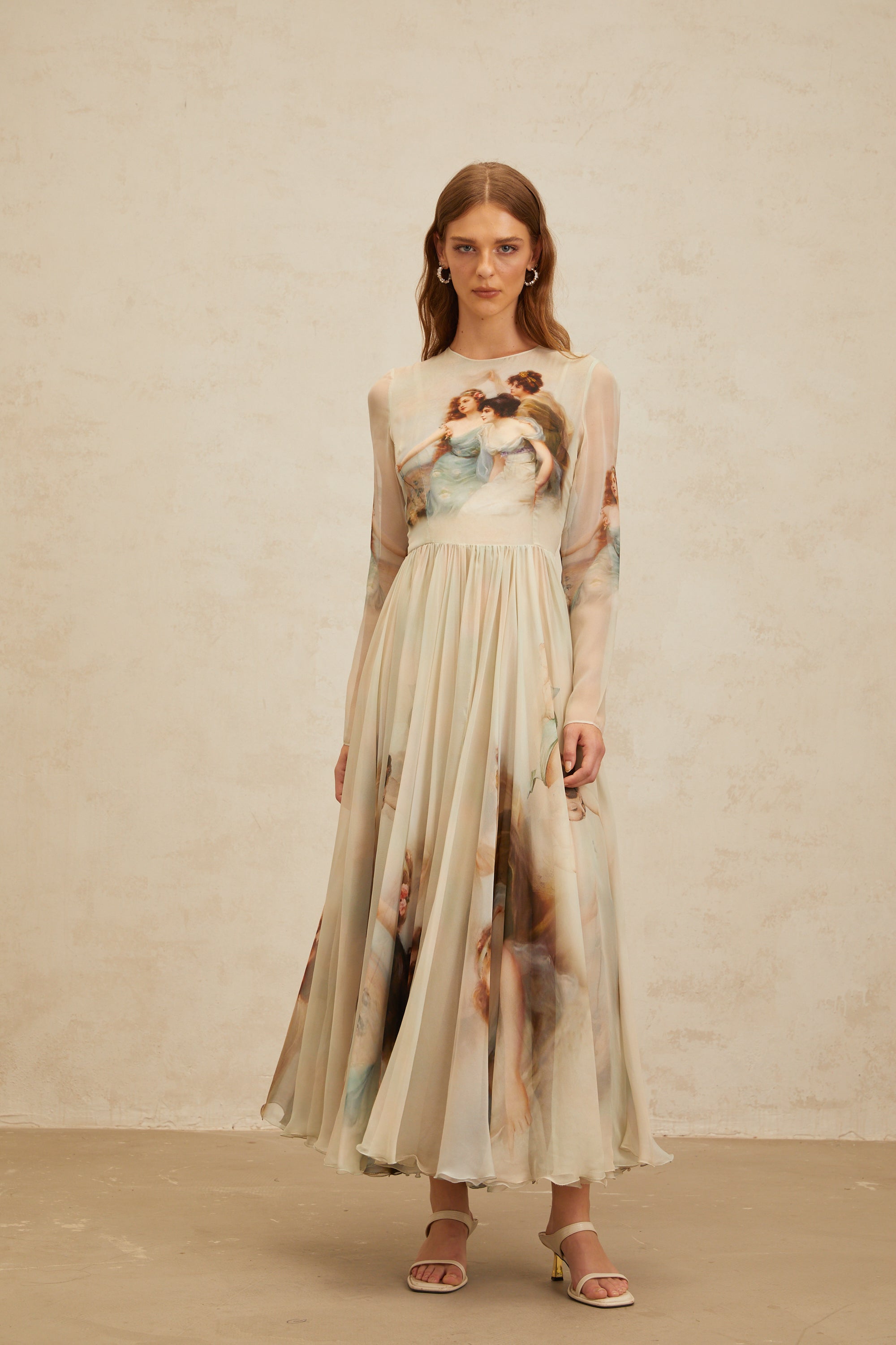 Manon Grünes Maxikleid aus Seide mit grafischem Print