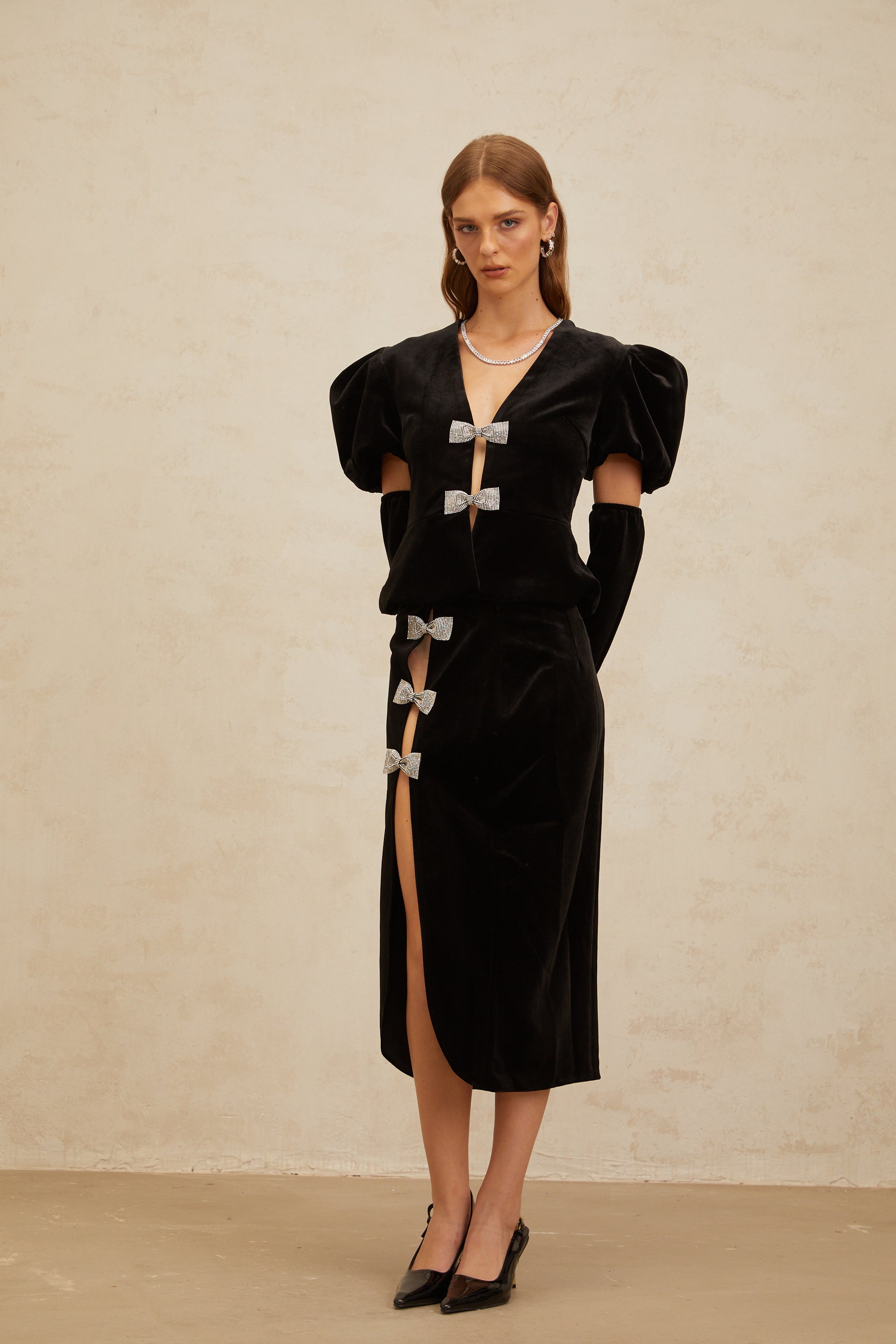 Adèle Black Bowknot Cut-Out Velvet Top & Skirt Matching Set