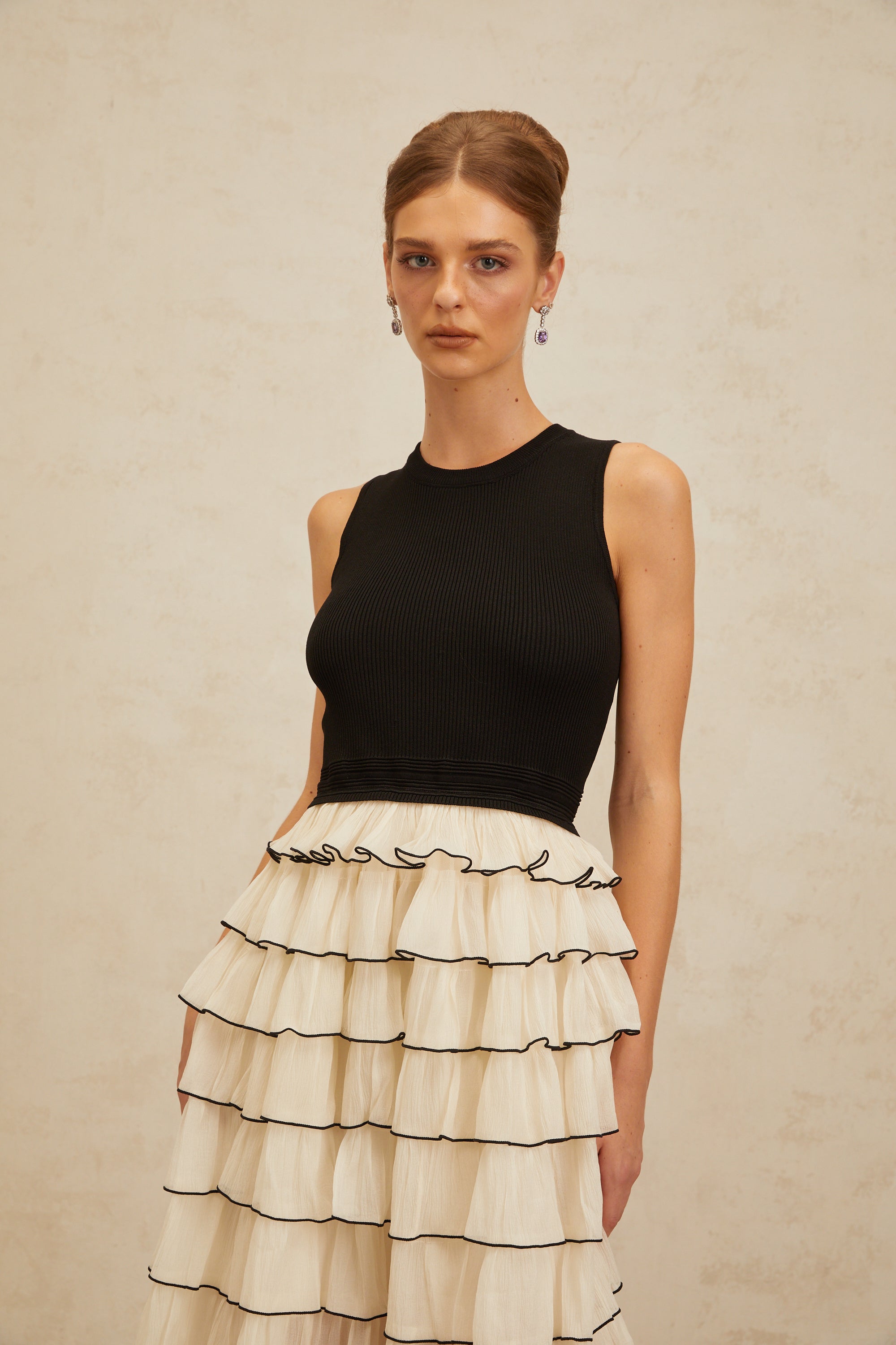 فستان أنوك متوسط الطول متعدد الطبقات بألوان متباينة