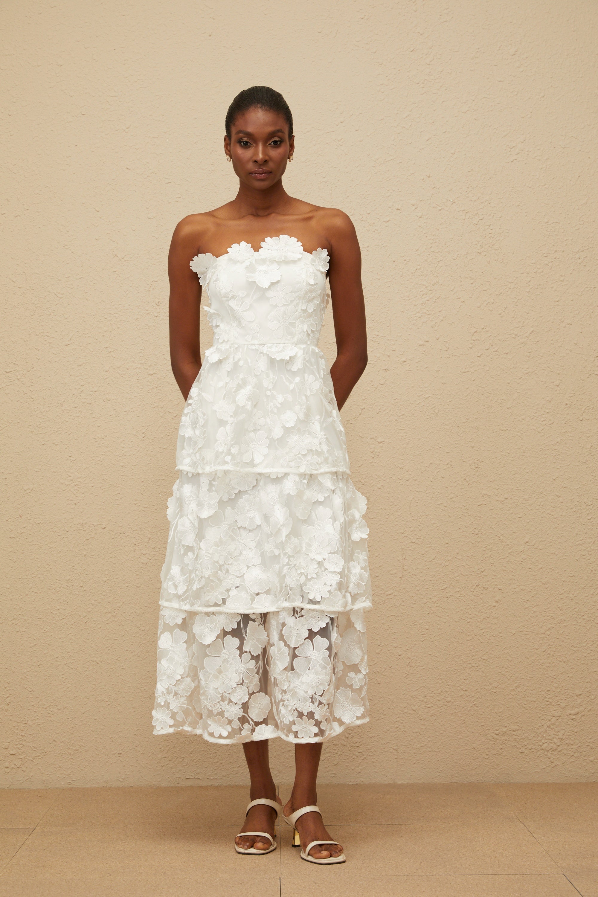 Caméo White Tiered Floral Midi Dress