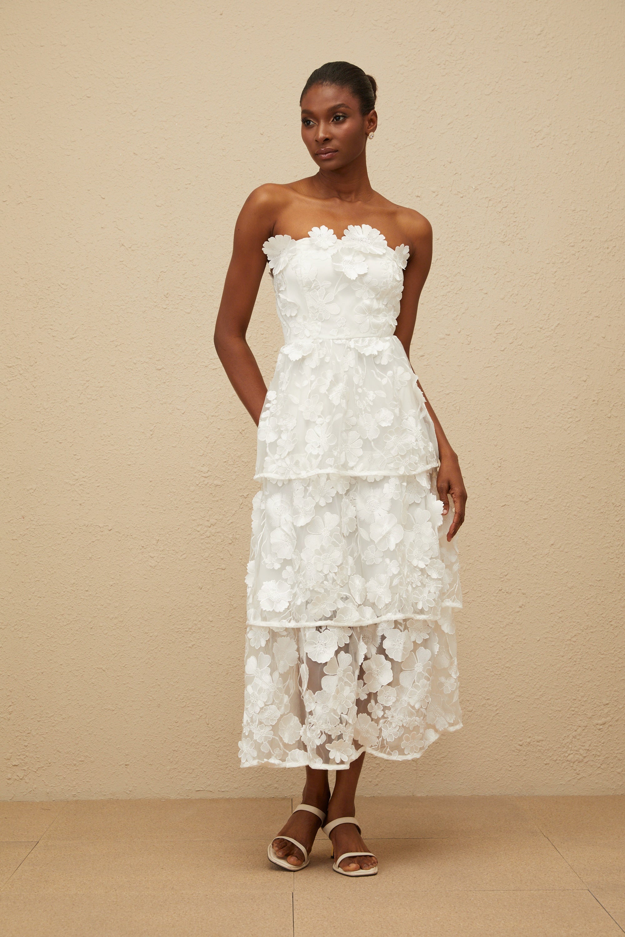 Caméo White Tiered Floral Midi Dress