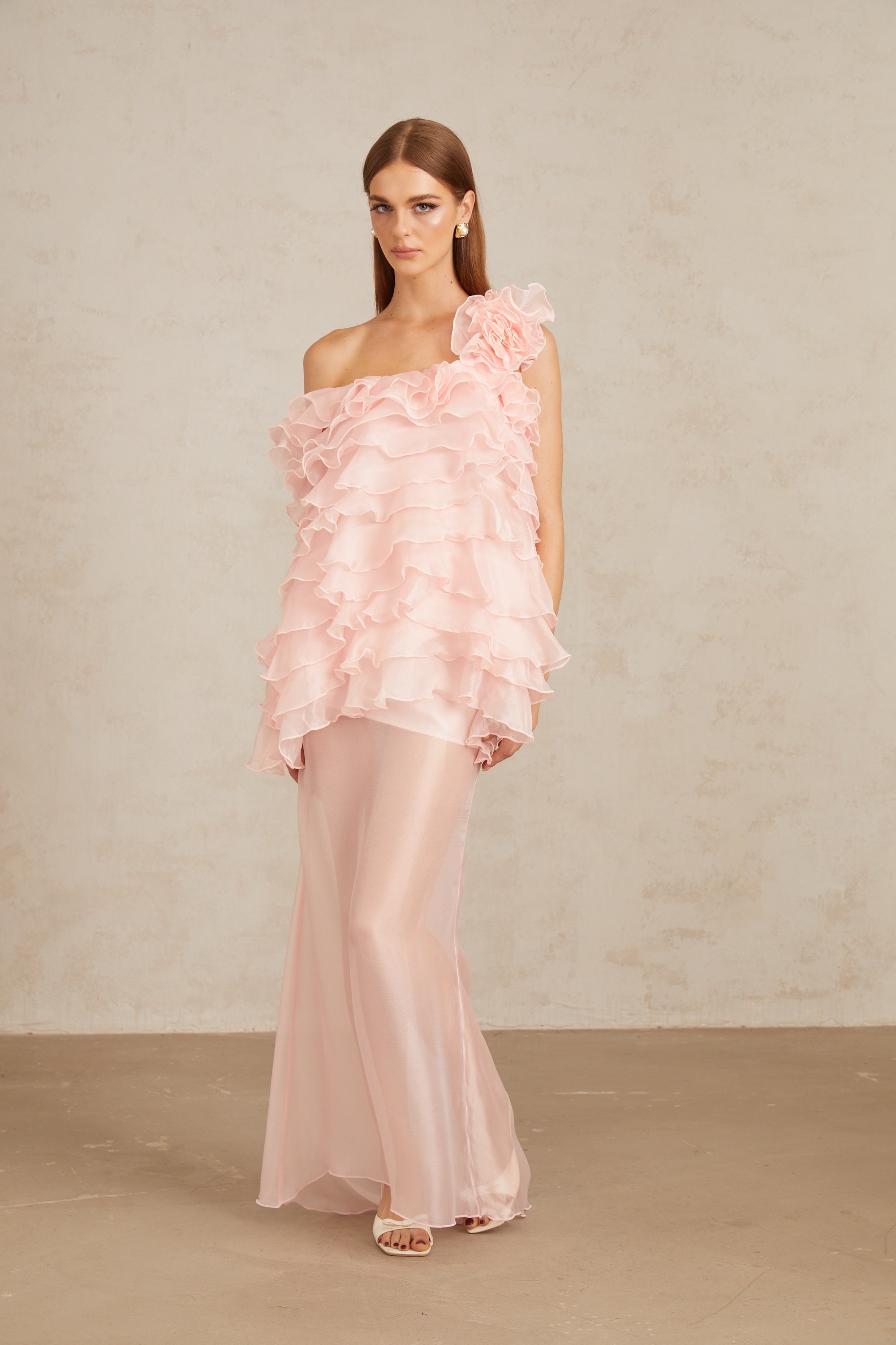 طقم فستان و تنورة روزالي الوردي متعدد الطبقات ذو الزخارف الزهرية