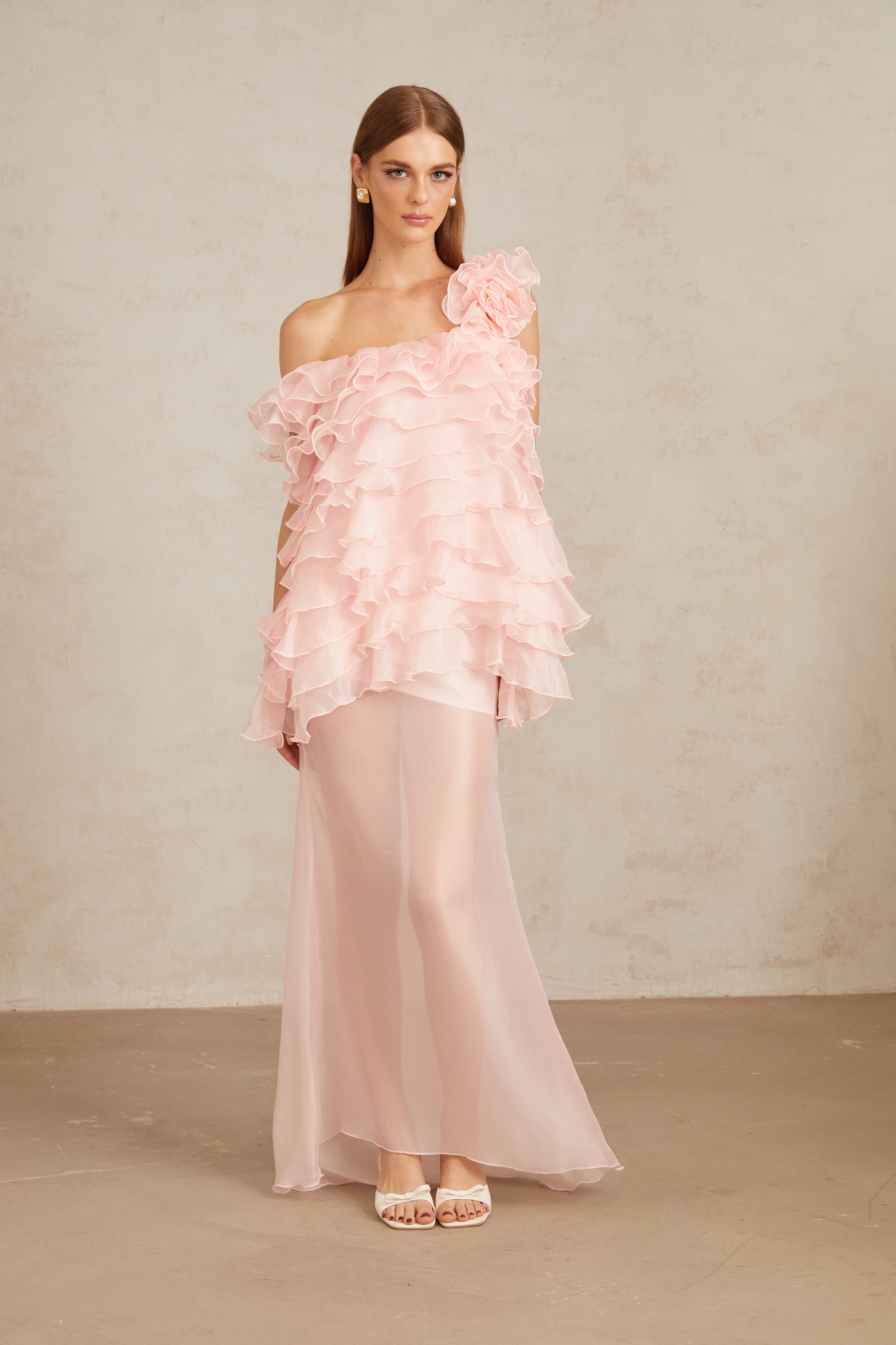 طقم فستان و تنورة روزالي الوردي متعدد الطبقات ذو الزخارف الزهرية