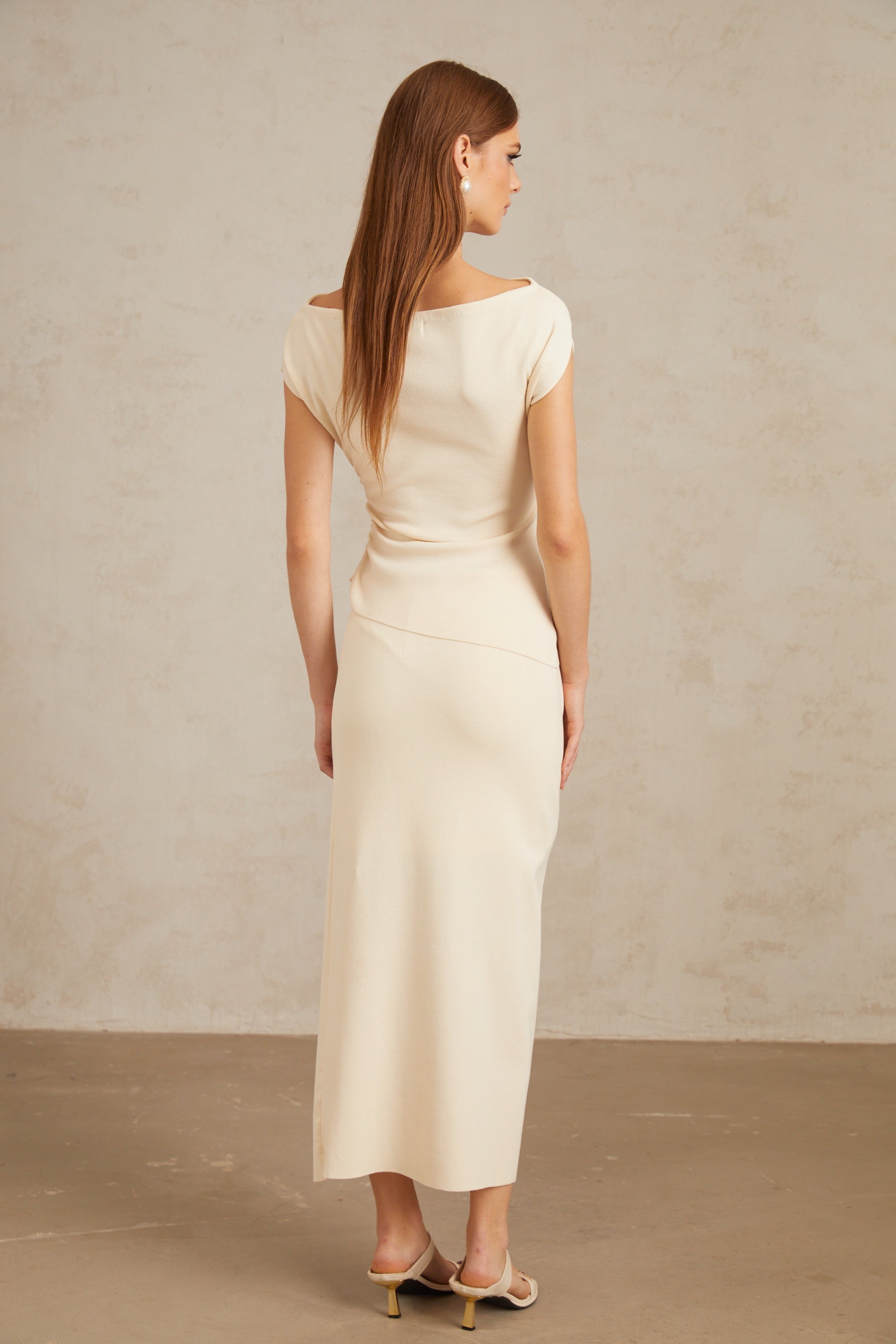 Étienne Neutral Floral Appliqué Knit Top & Skirt Set