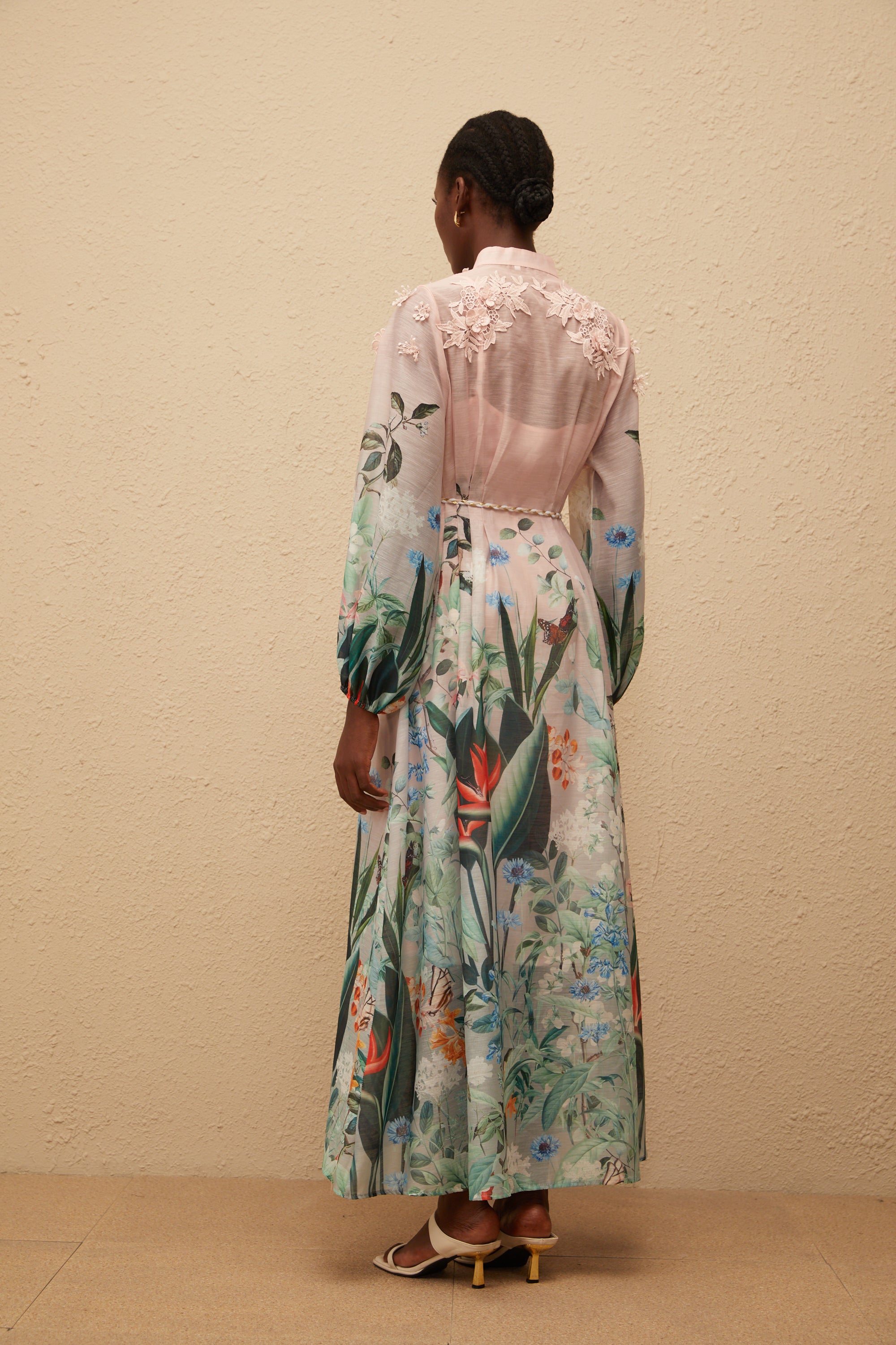 فستان دلفين ماكسي بطبعة زهور خضراء