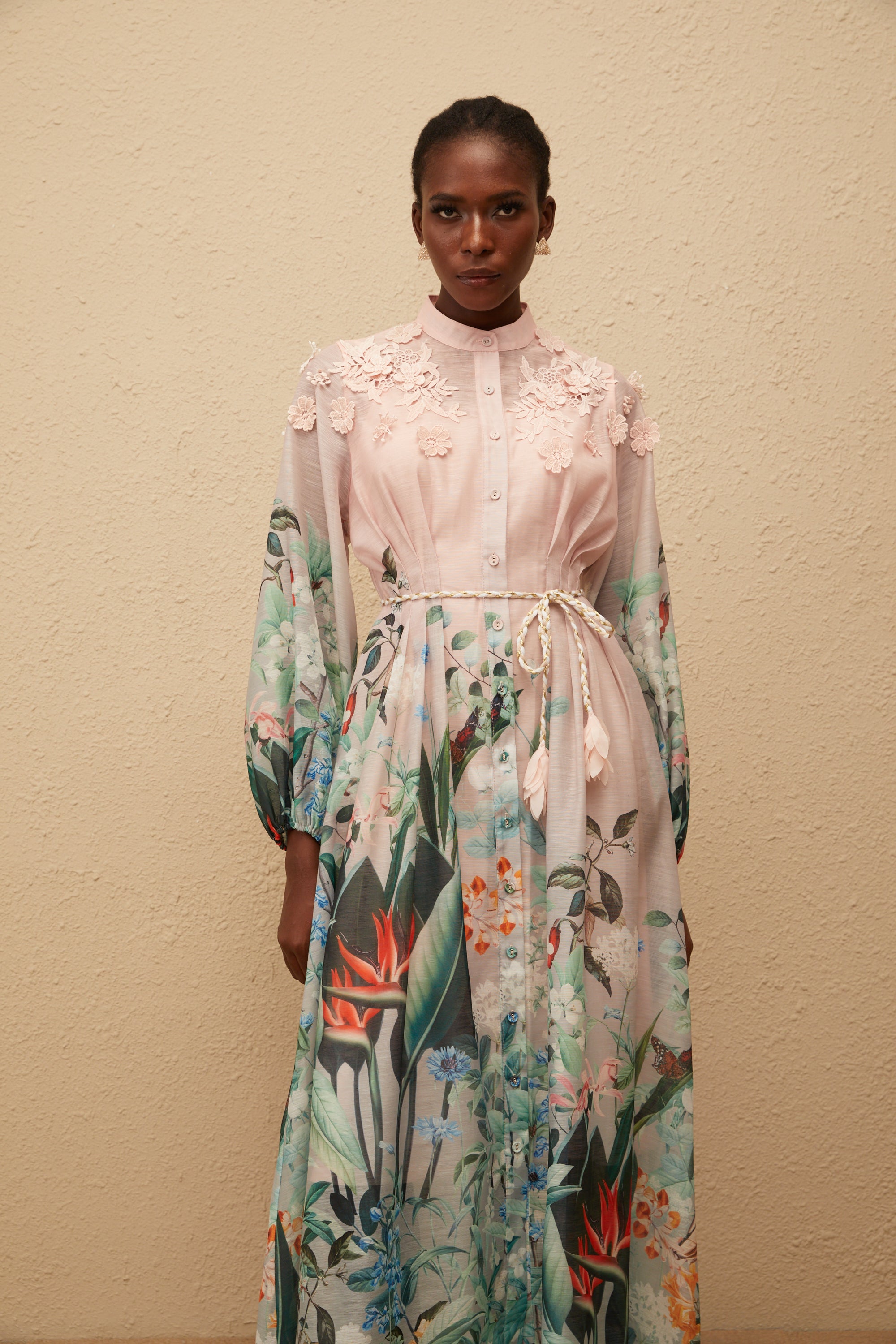 فستان دلفين ماكسي بطبعة زهور خضراء