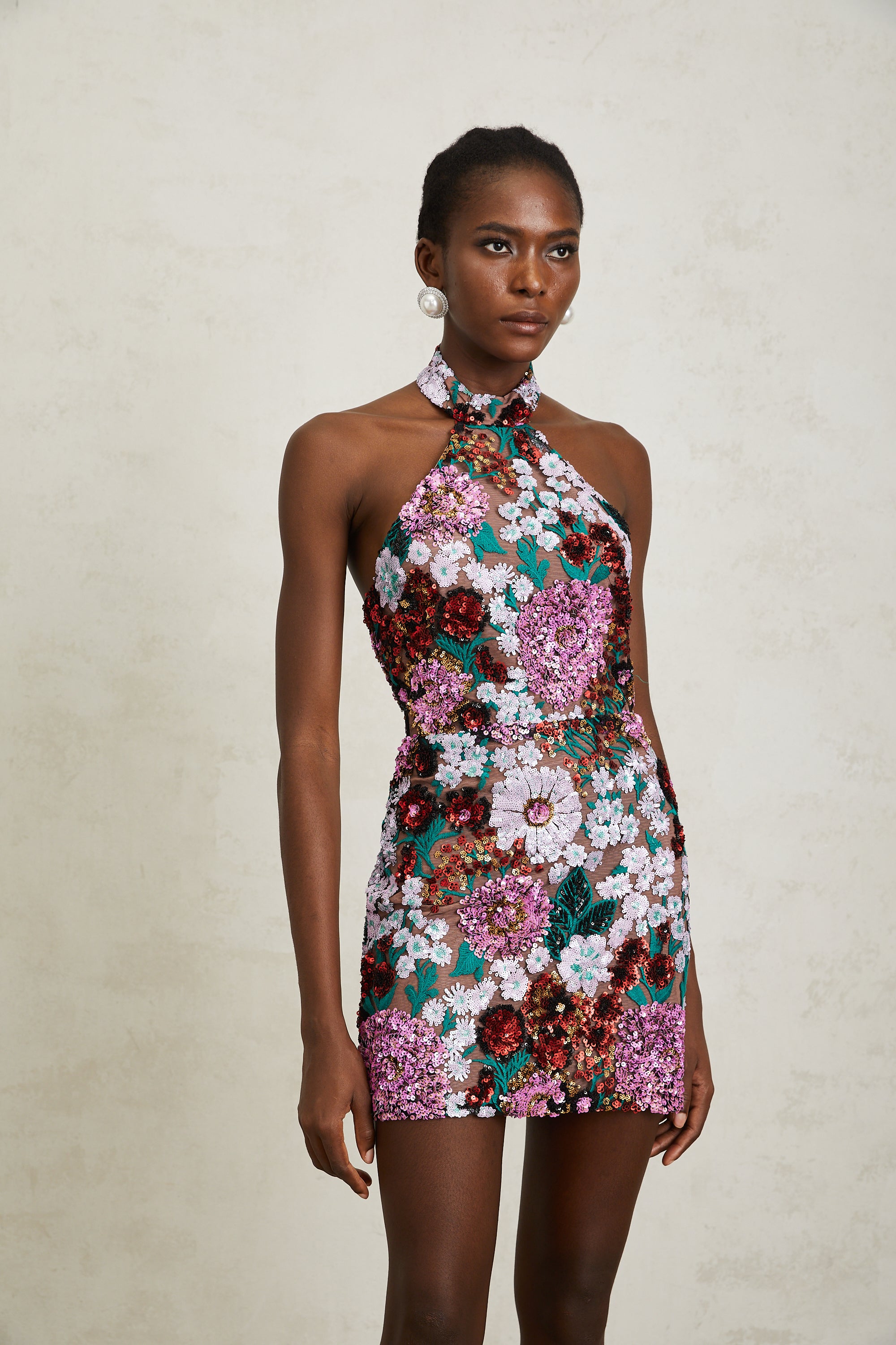 Lilafarbenes Minikleid „Clara“ mit Pailletten und Blumenstickerei