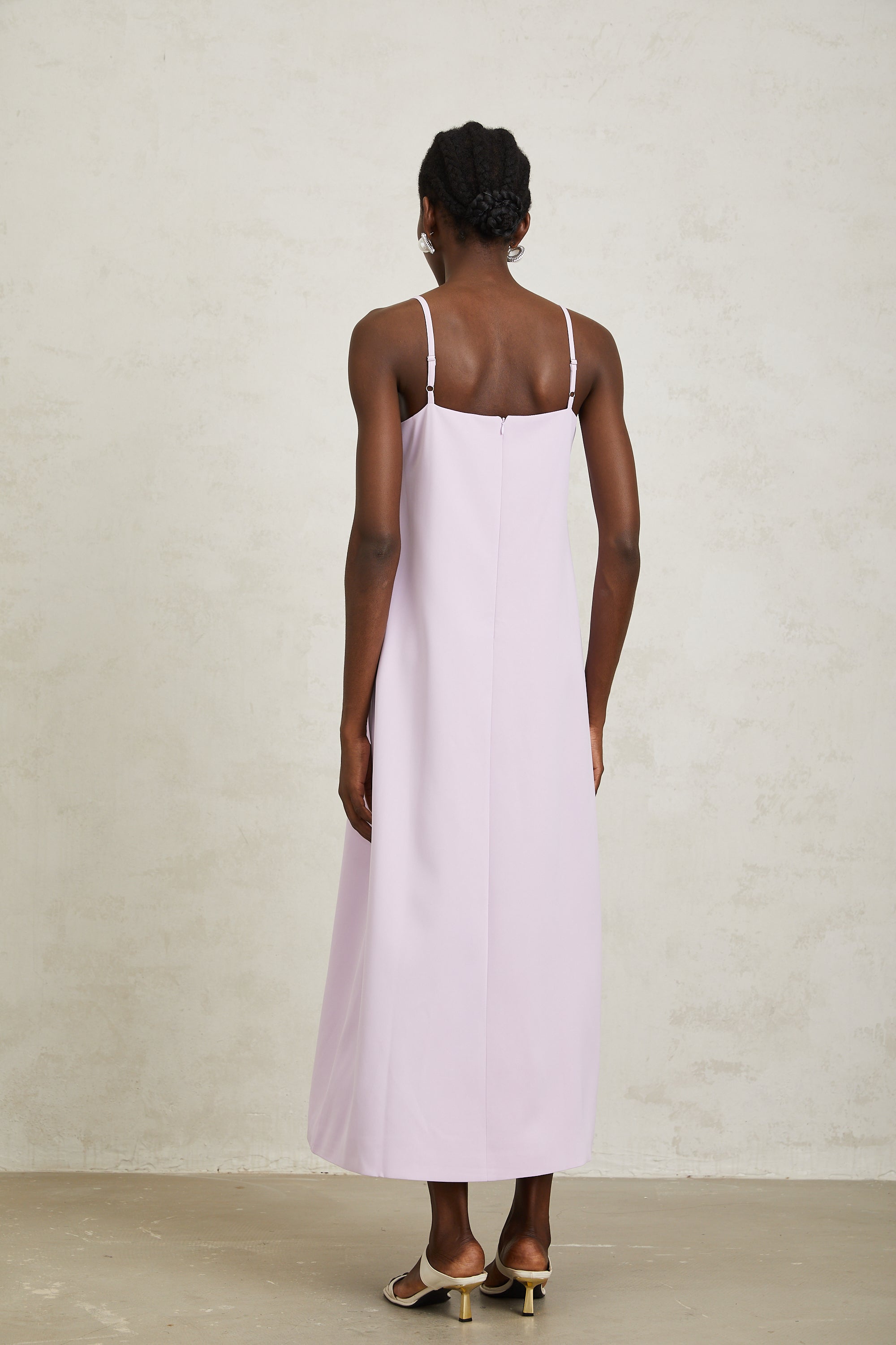 Véronique Purple 3D Petal Sleeveless Midi Dress