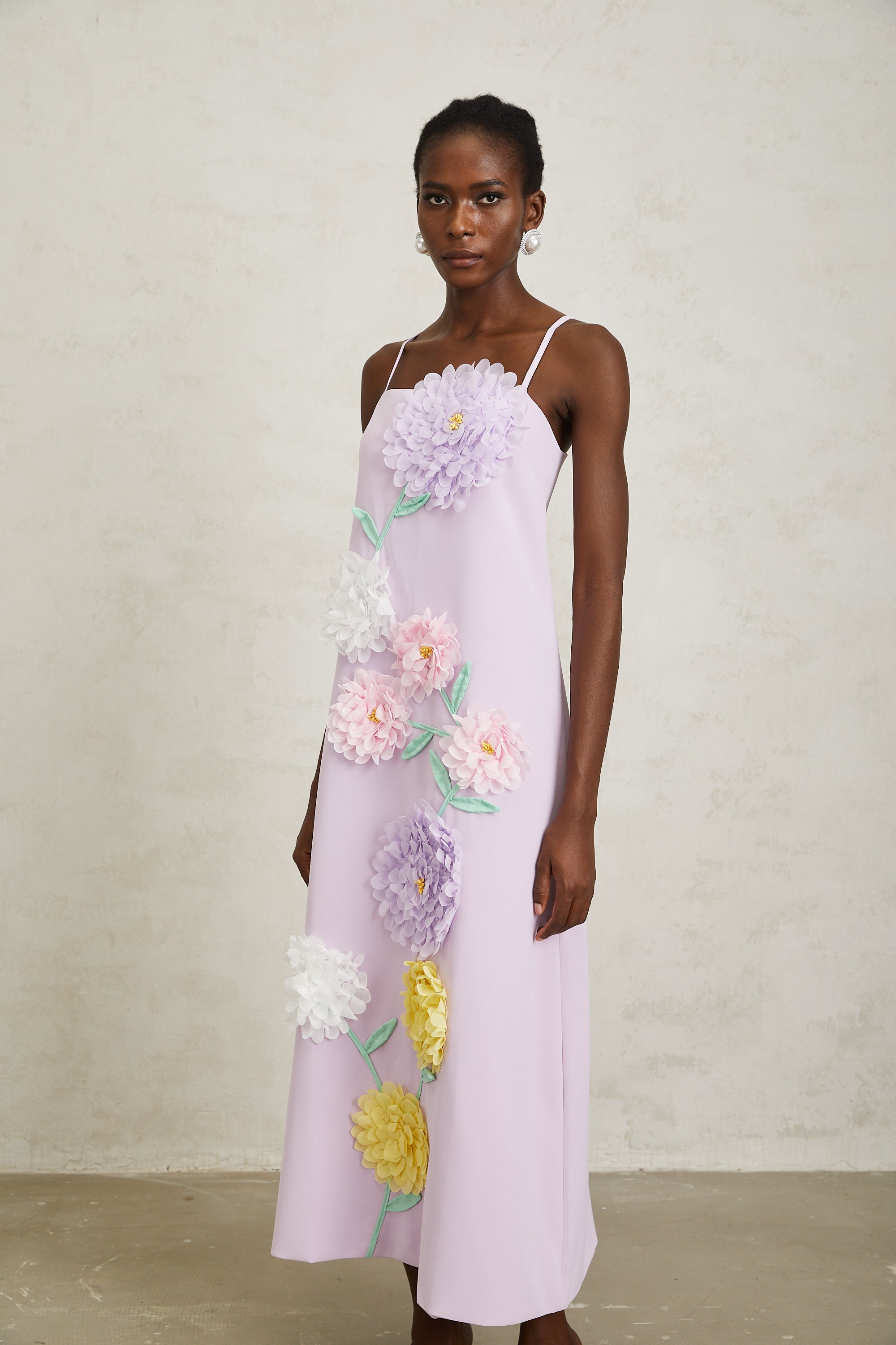 Véronique Purple 3D Petal Sleeveless Midi Dress