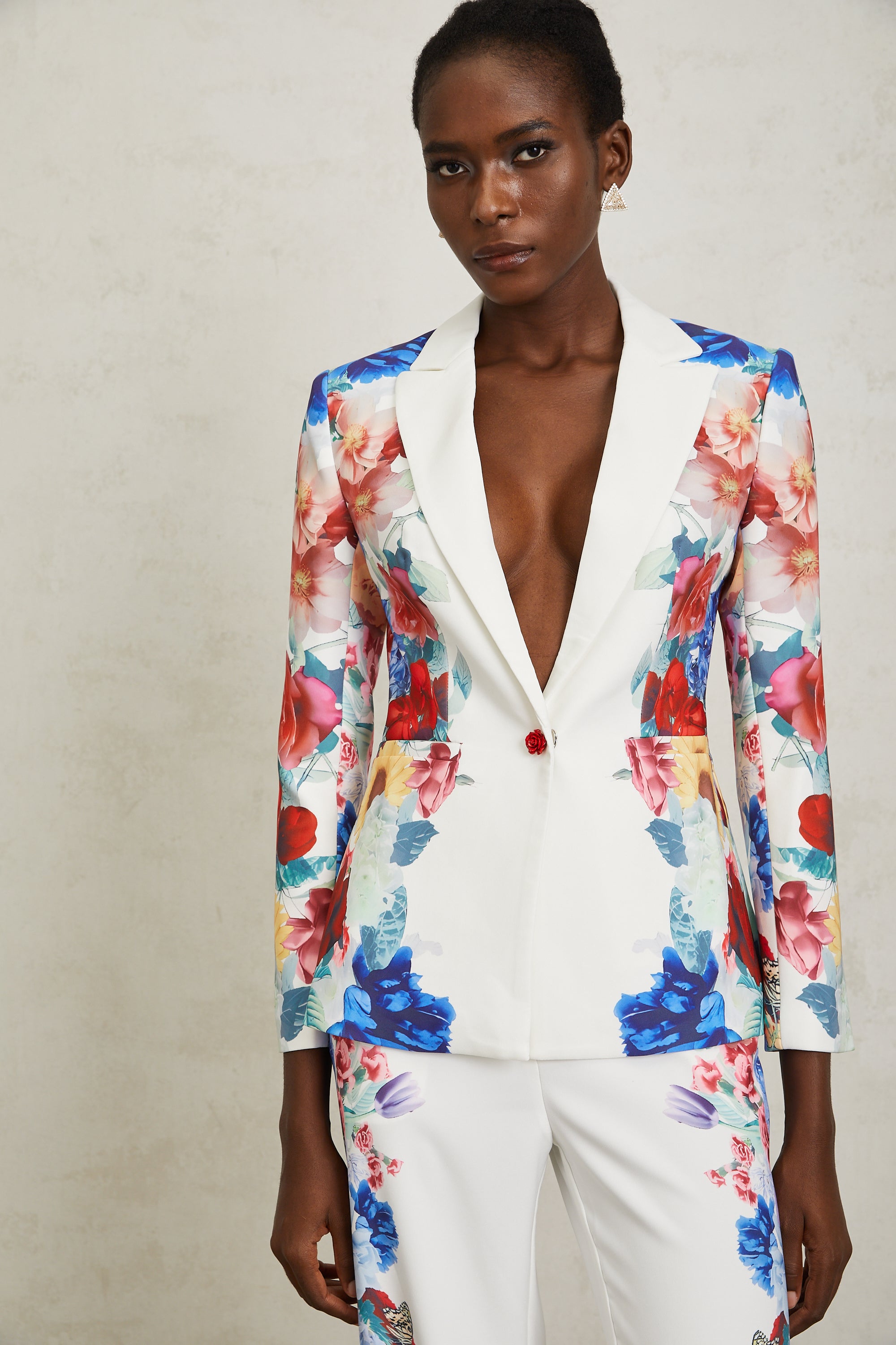 Lison Set aus Blazer und Hose mit Blumenmuster in Weiß