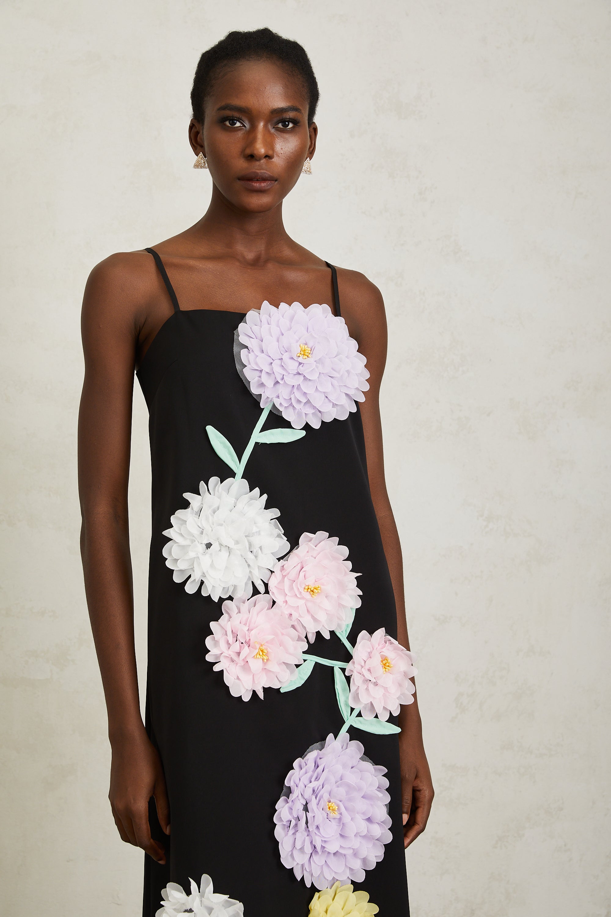 Véronique Black 3D Petal Sleeveless Midi Dress