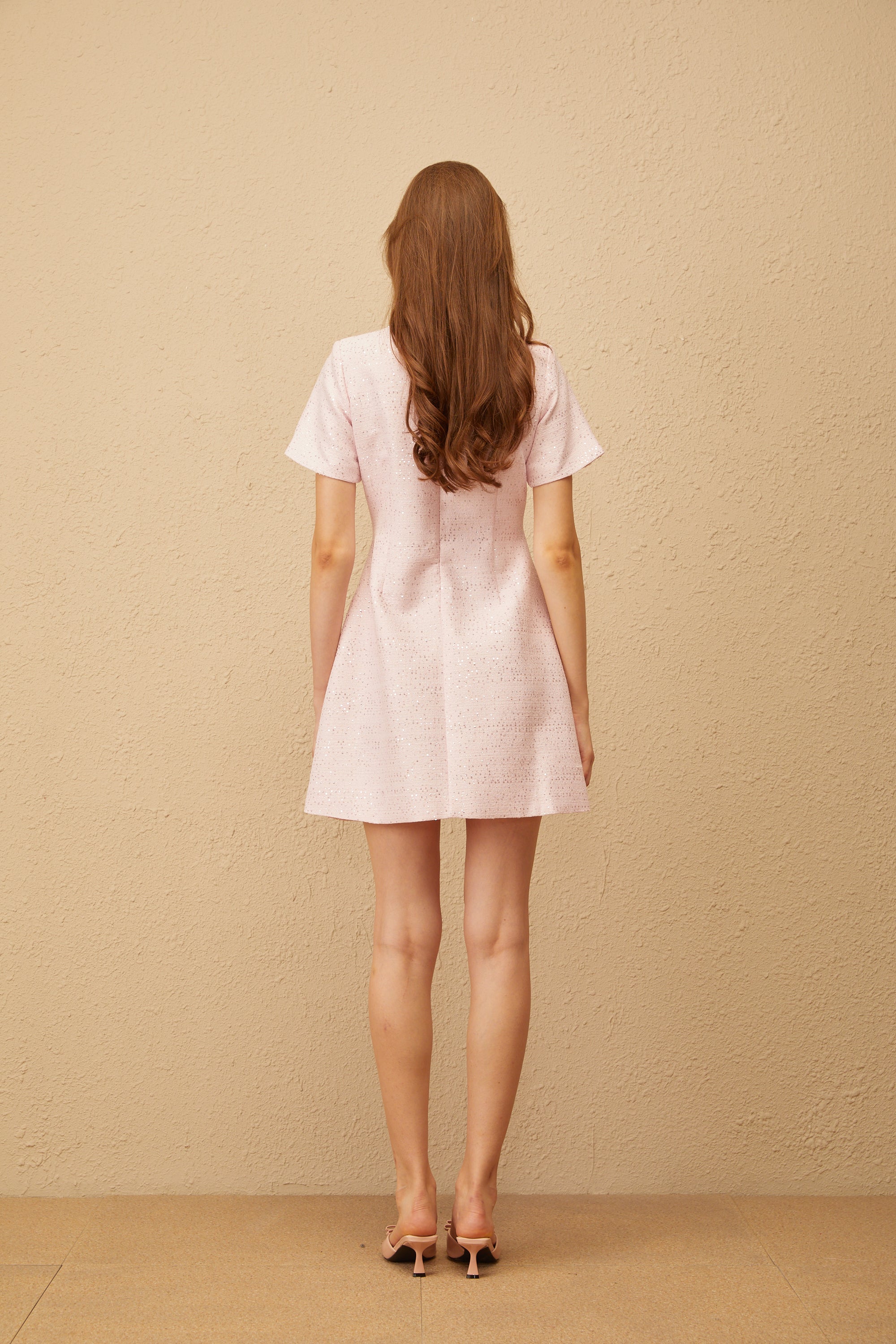 Mini-robe en tweed à paillettes avec nœud rose Cléophée (Vente définitive)