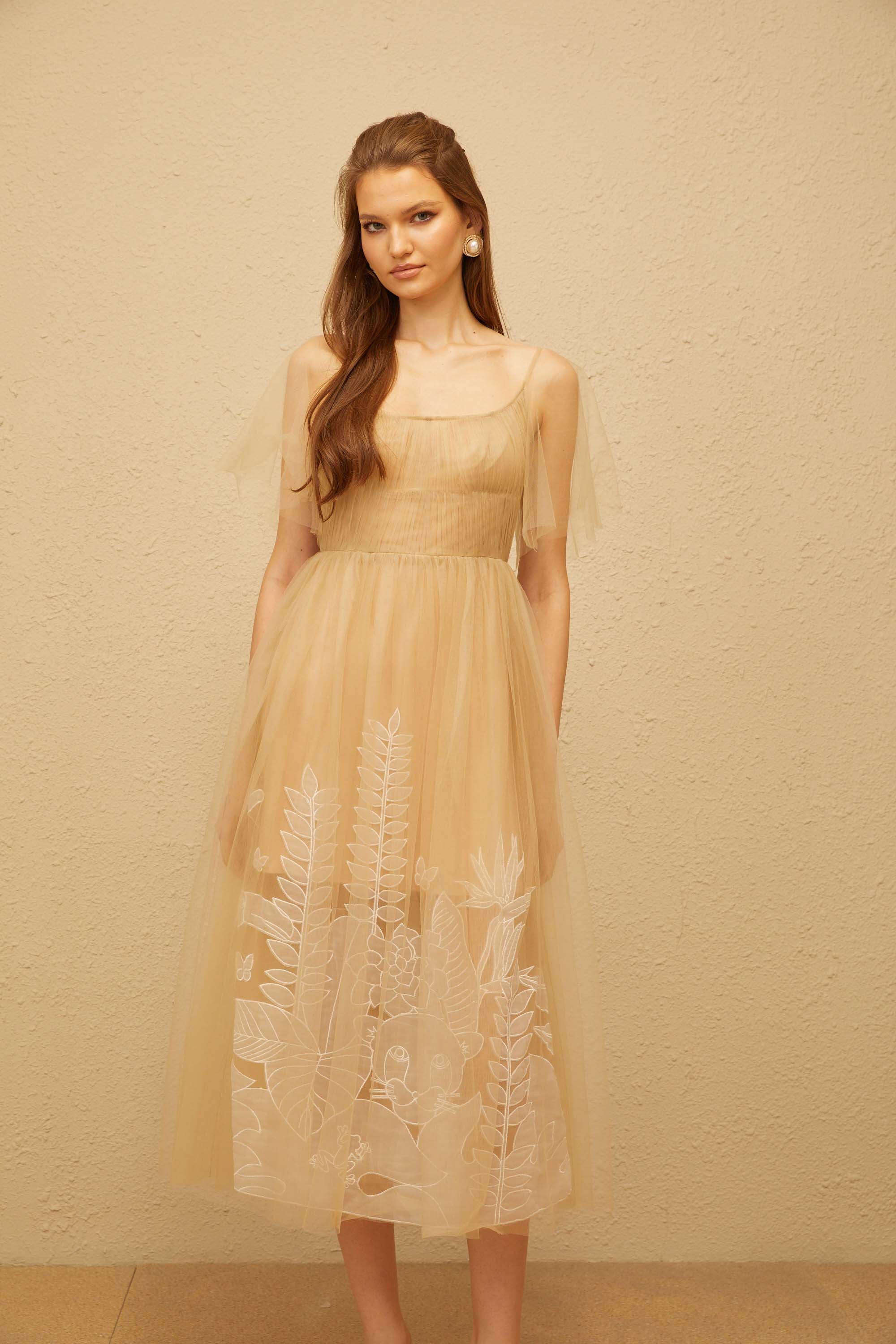 Blanka Neutrales, plissiertes Jacquard-Tüll-Midikleid