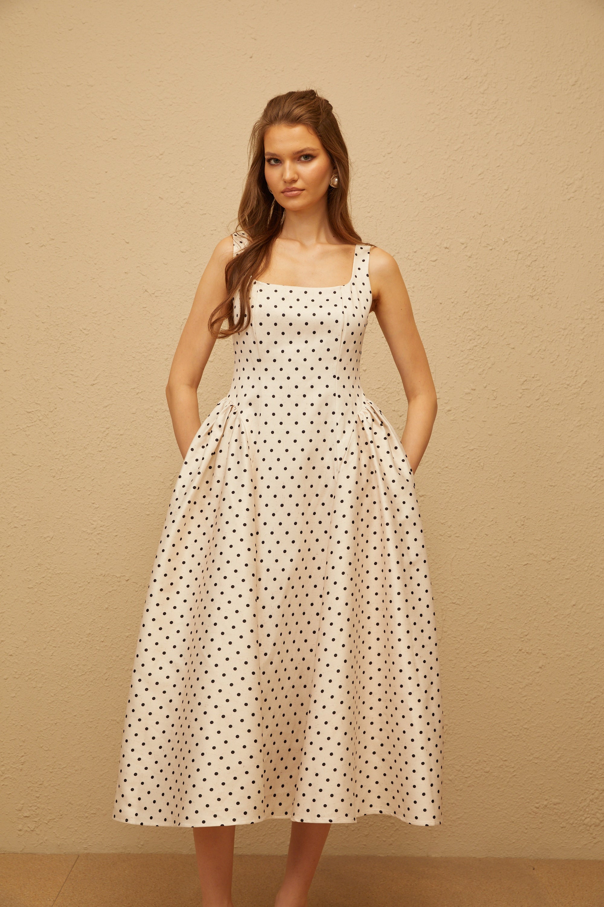 Geneviève White Polka Dot Midi Dress