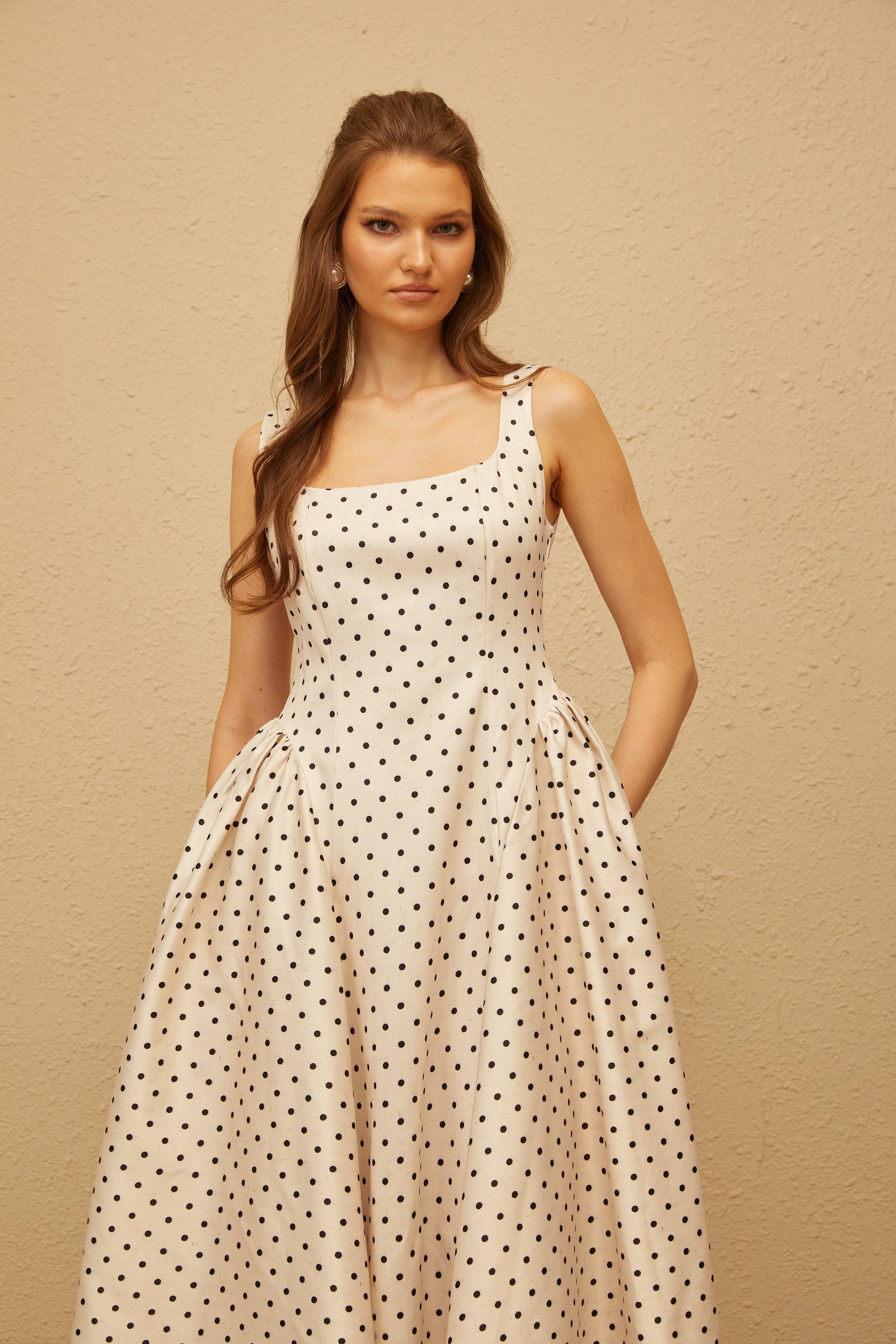 Geneviève White Polka Dot Midi Dress