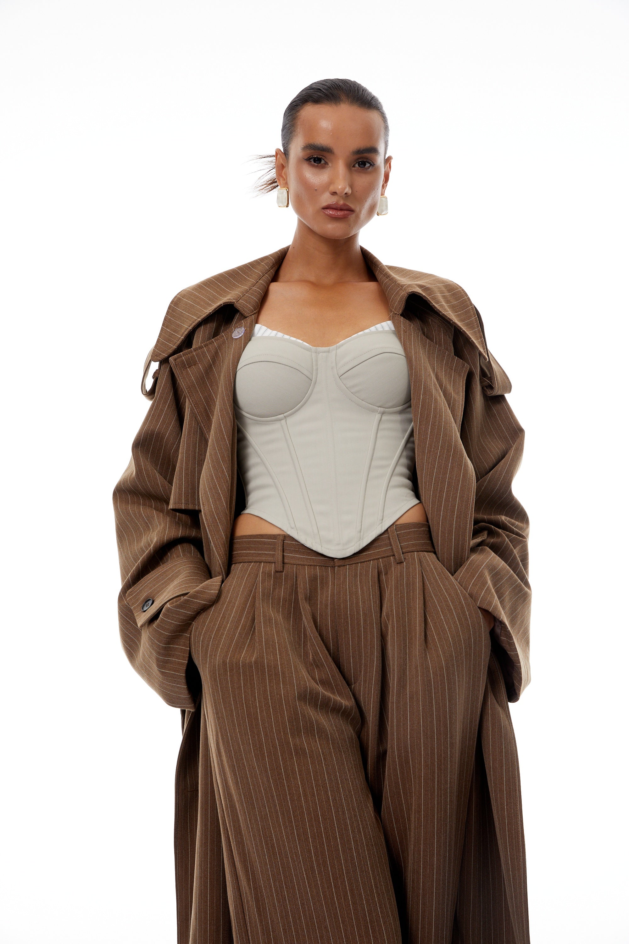 Clémence Braun gestreifter Trenchcoat & Hosen Set